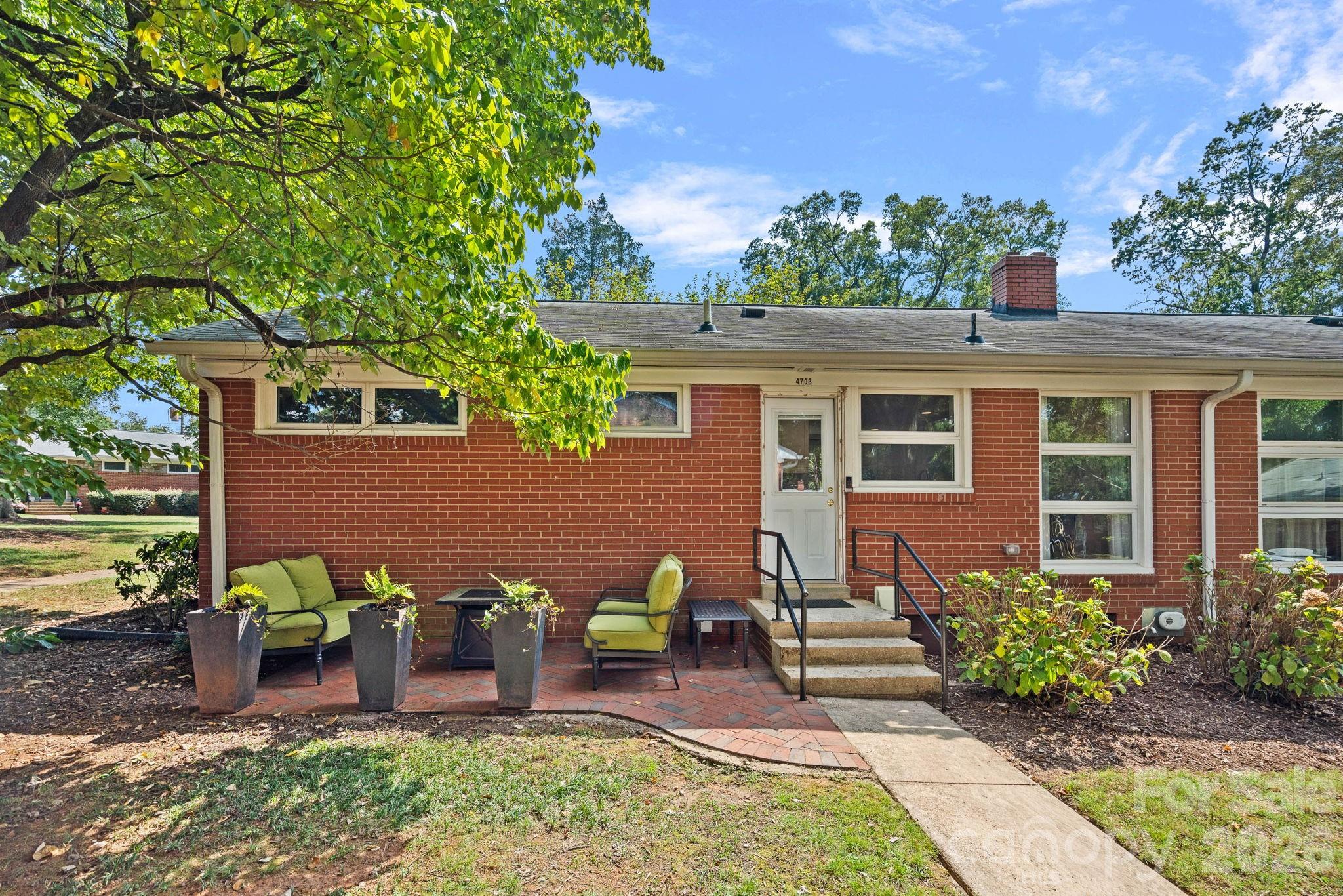 4703 Woodlark Lane — Charlotte