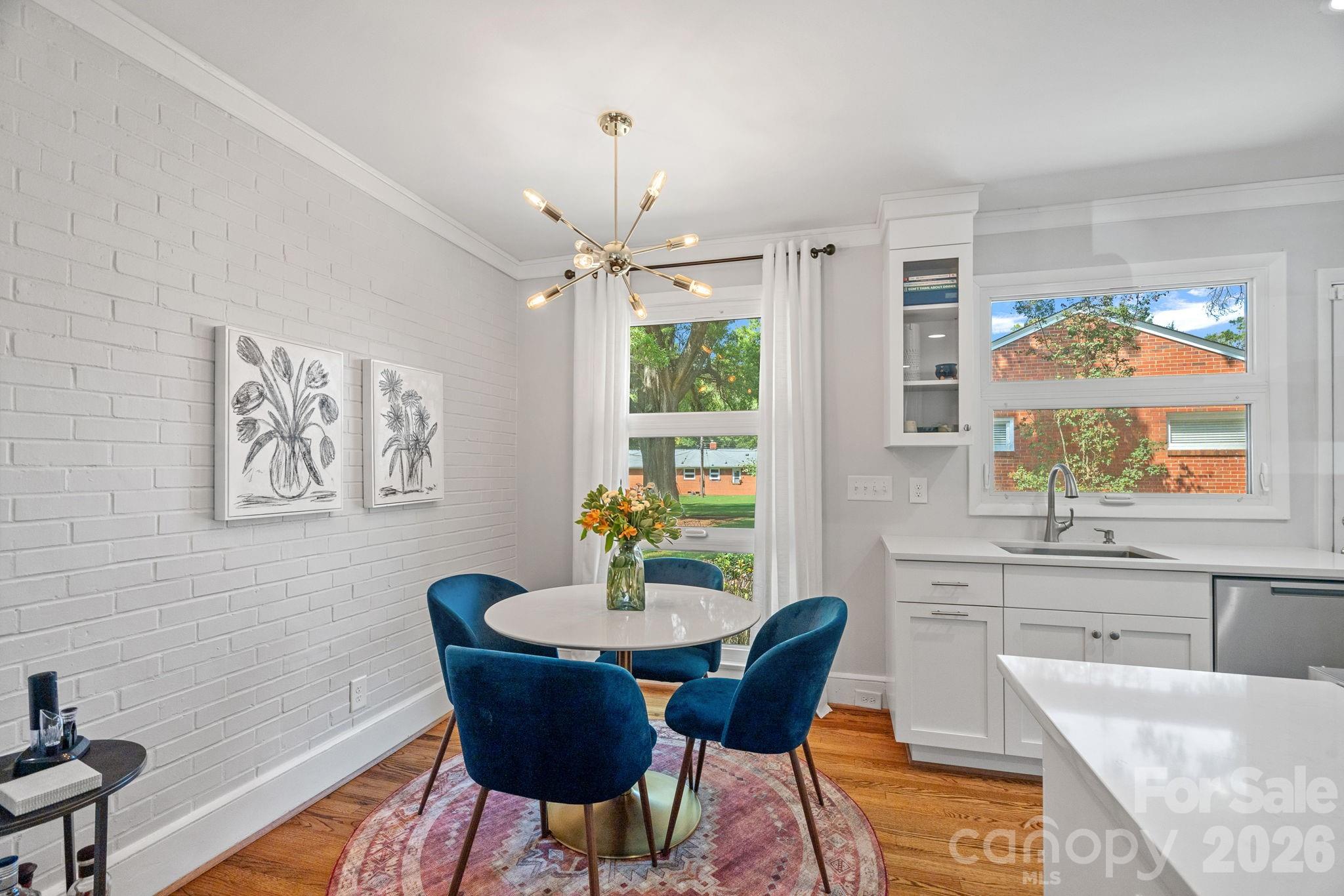 4703 Woodlark Lane — Charlotte