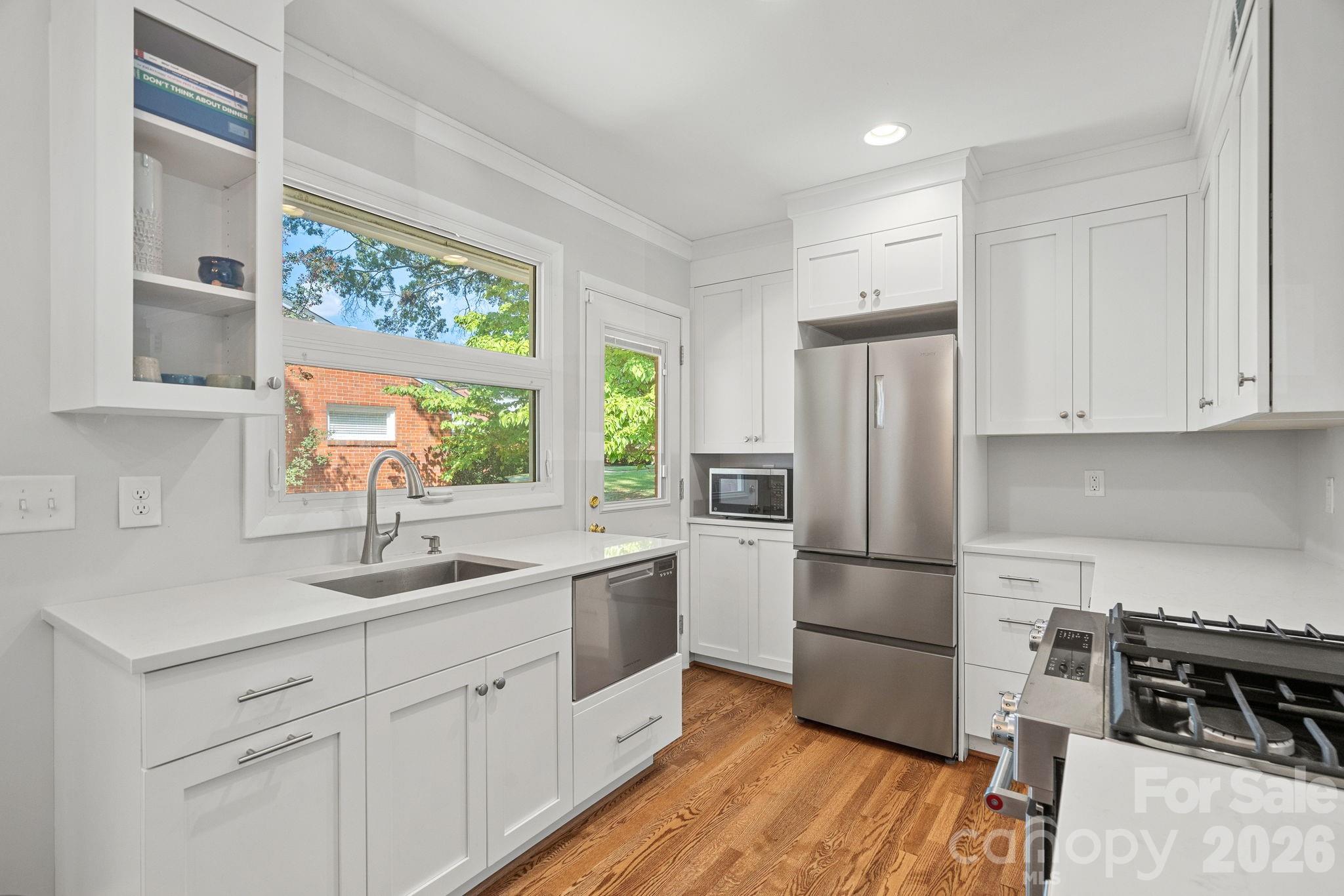 4703 Woodlark Lane — Charlotte