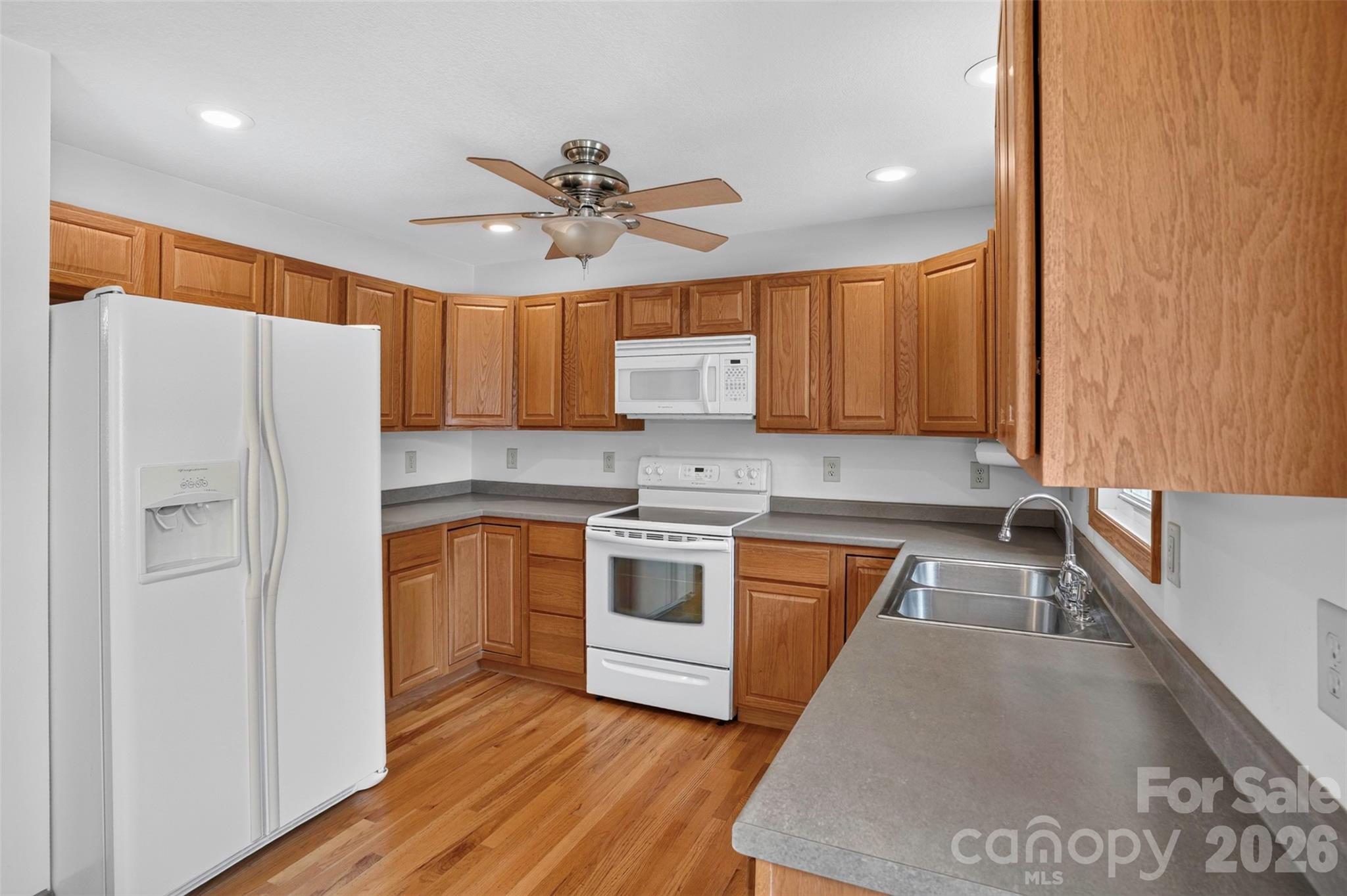 44 Autumn View Drive — Hendersonville