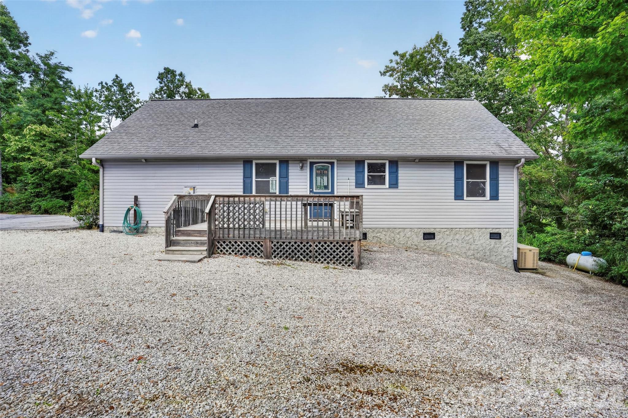 44 Autumn View Drive — Hendersonville