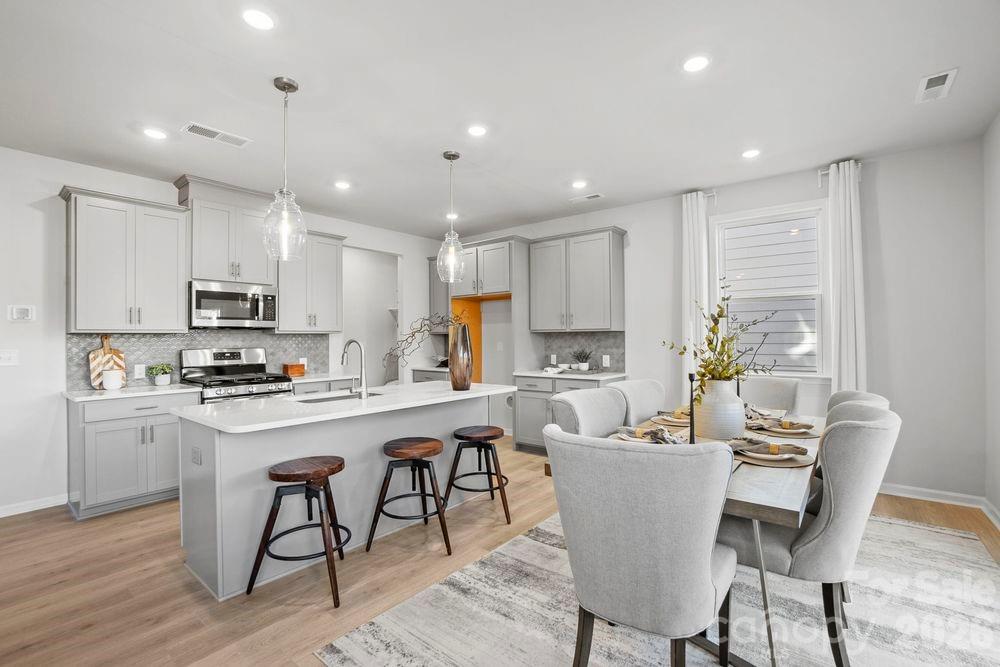 308 Fincastle Glen Road — Shelby