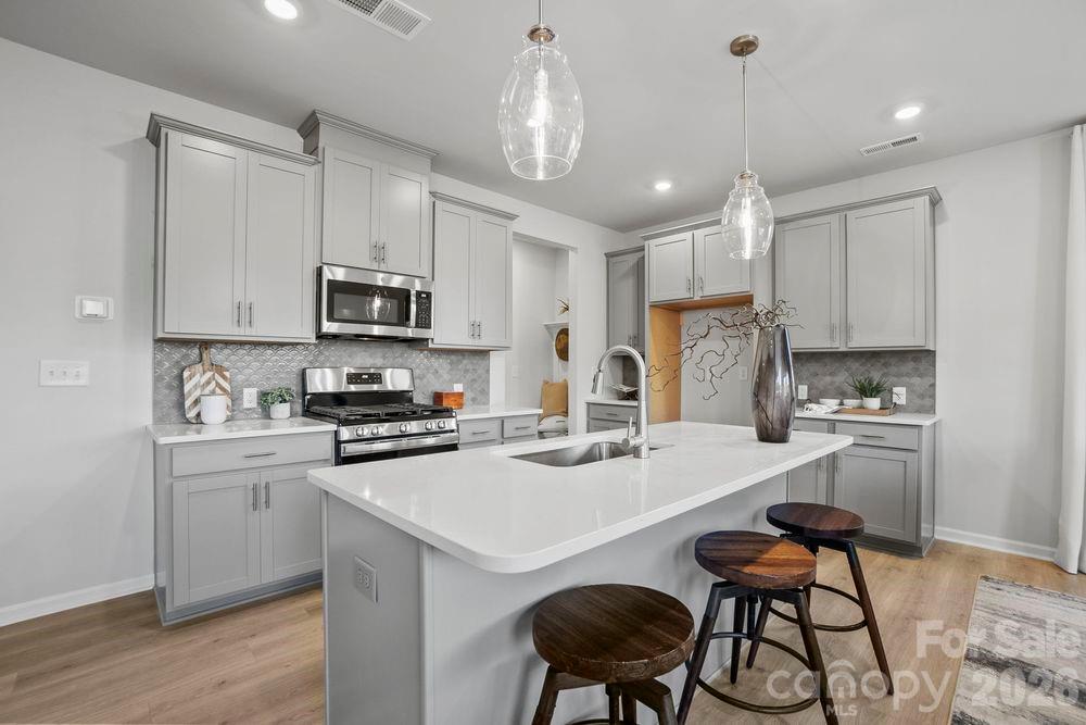 308 Fincastle Glen Road — Shelby