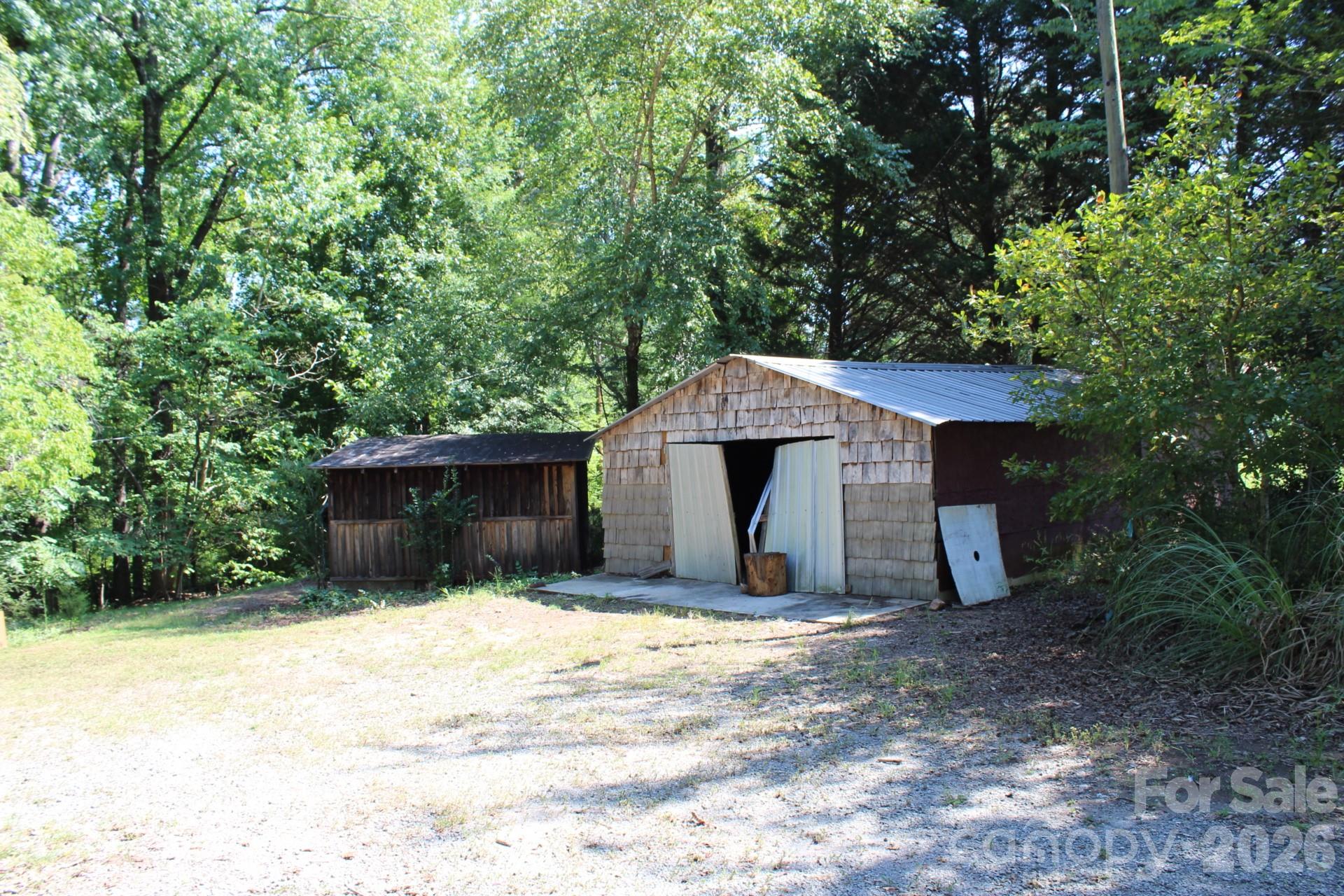 70 Fox Mountain Road — Columbus