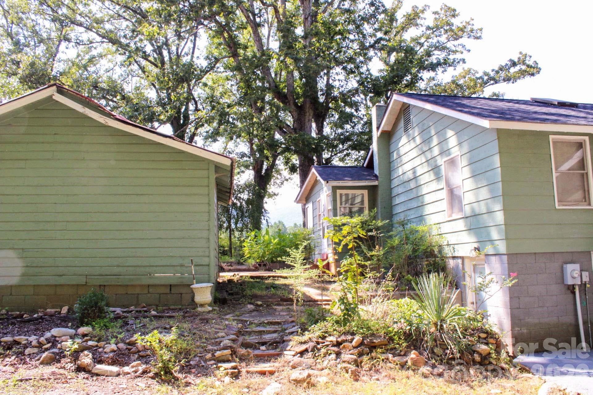70 Fox Mountain Road — Columbus