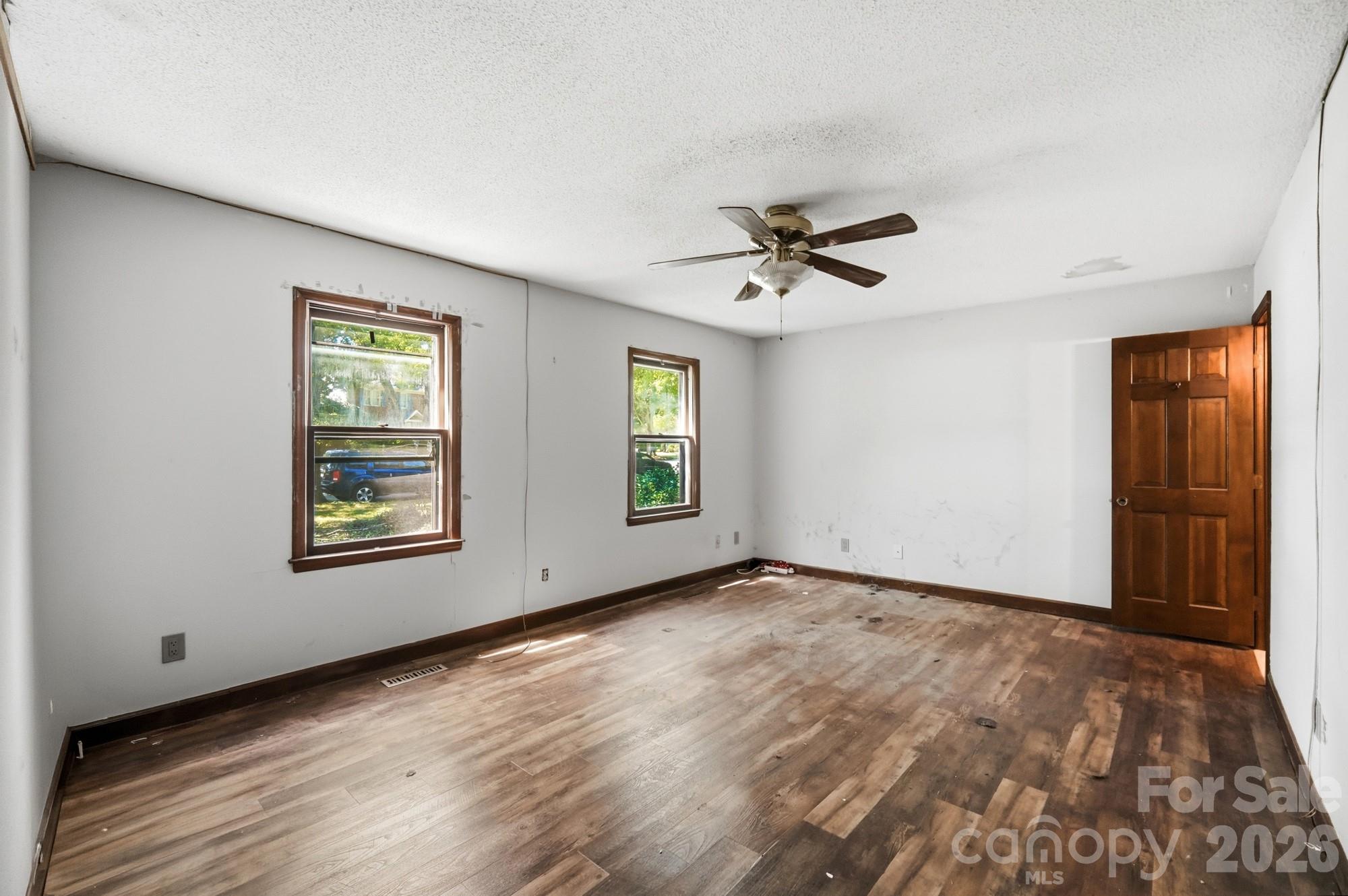3321 Chilham Place — Charlotte