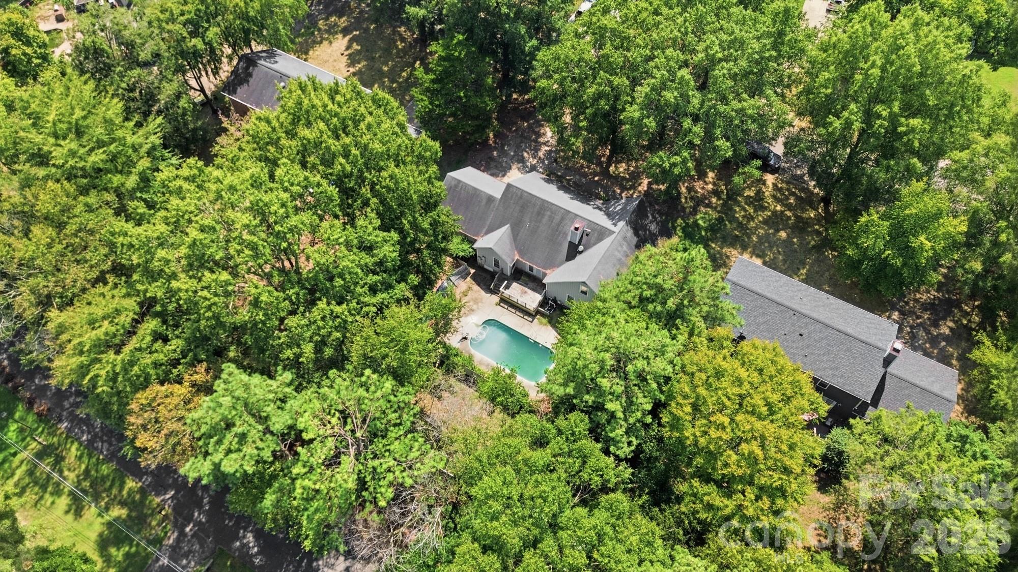 3321 Chilham Place — Charlotte