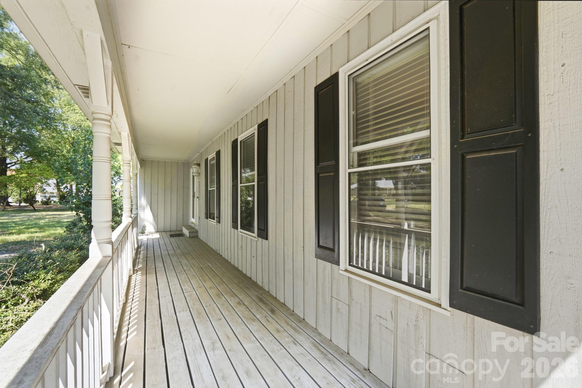 3321 Chilham Place — Charlotte