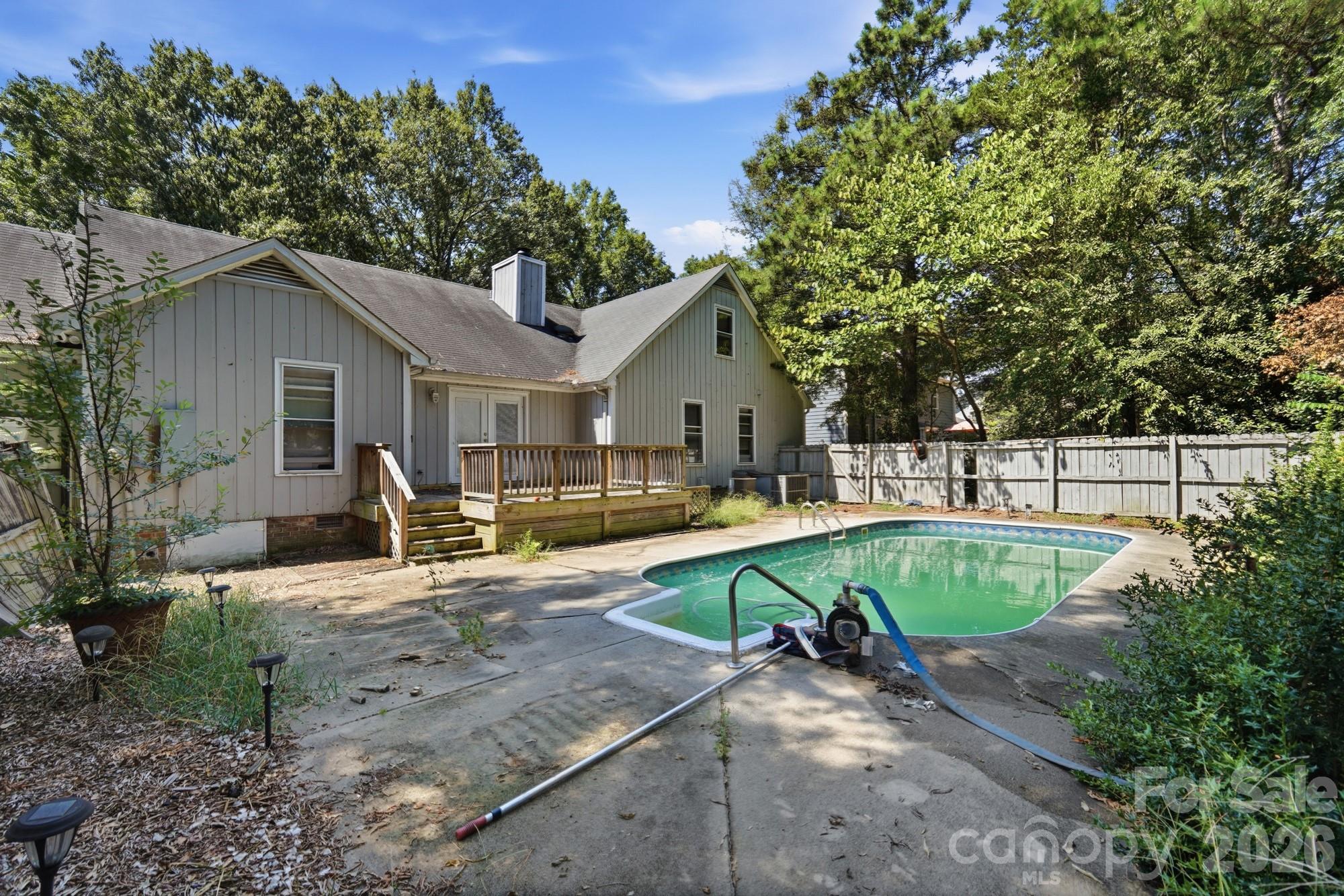 3321 Chilham Place — Charlotte