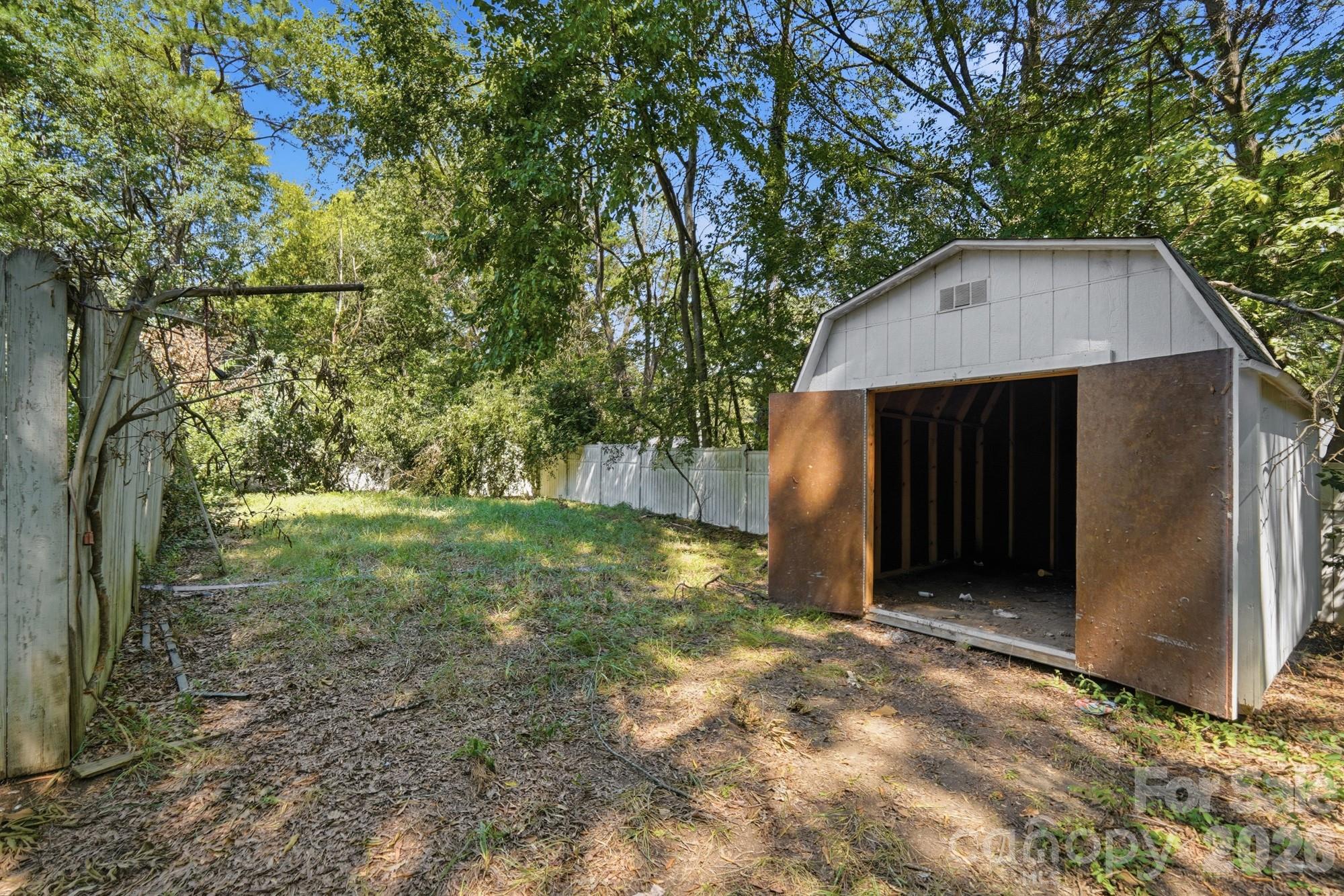 3321 Chilham Place — Charlotte