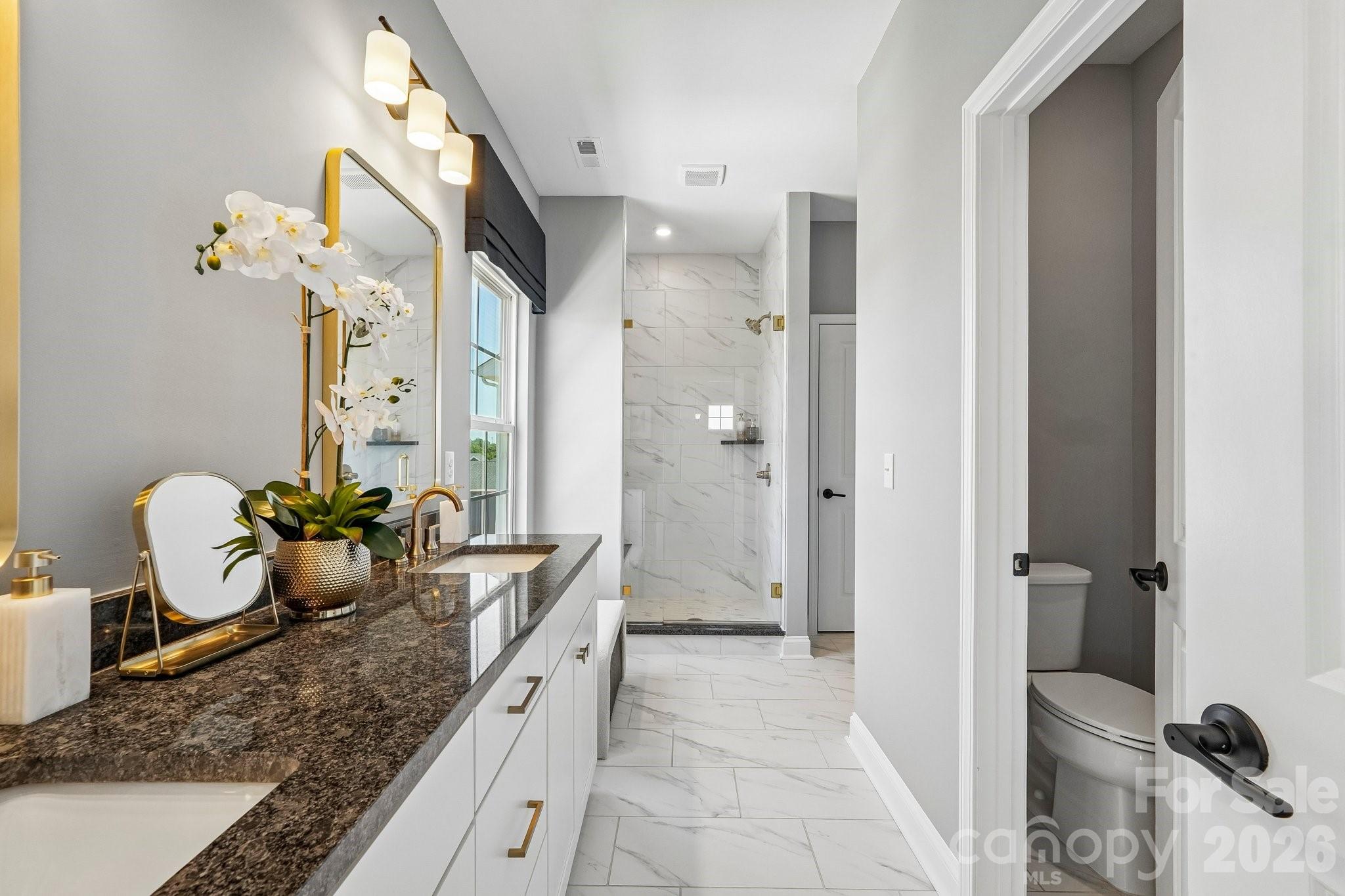 6101 Daisy Dale Drive — Pineville