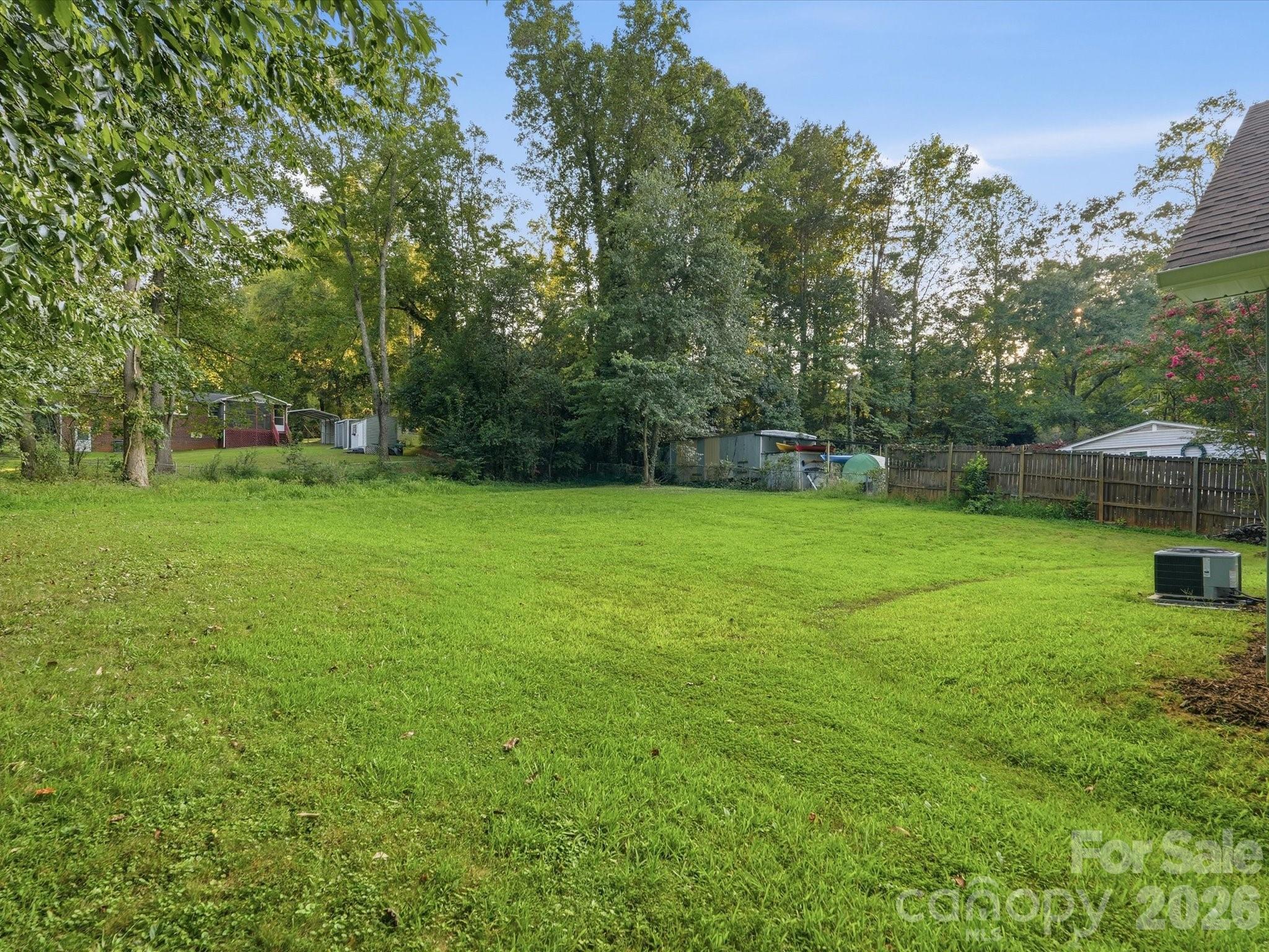 806 Costner Street — Lowell