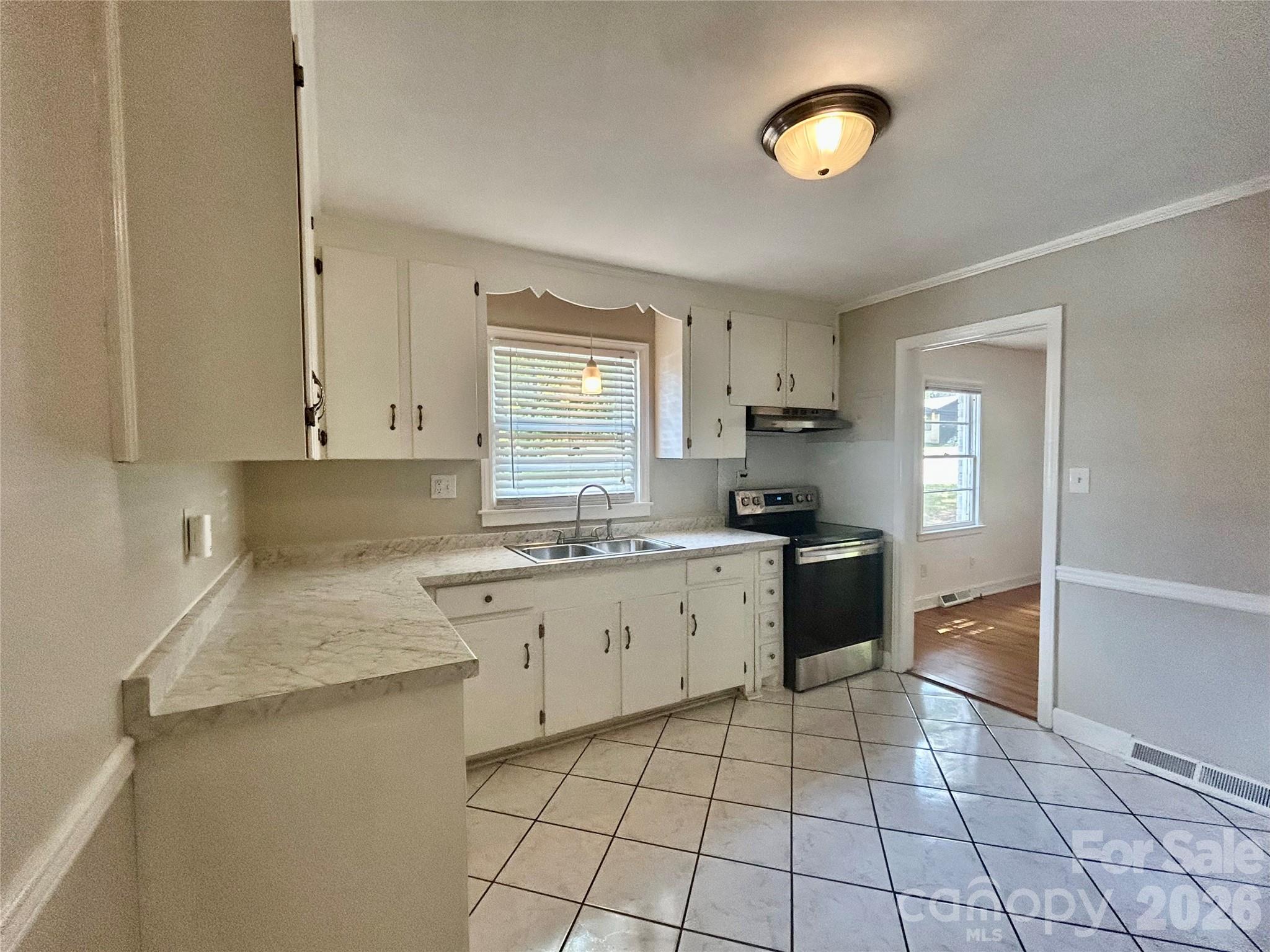 2255 Falmouth Road — Charlotte