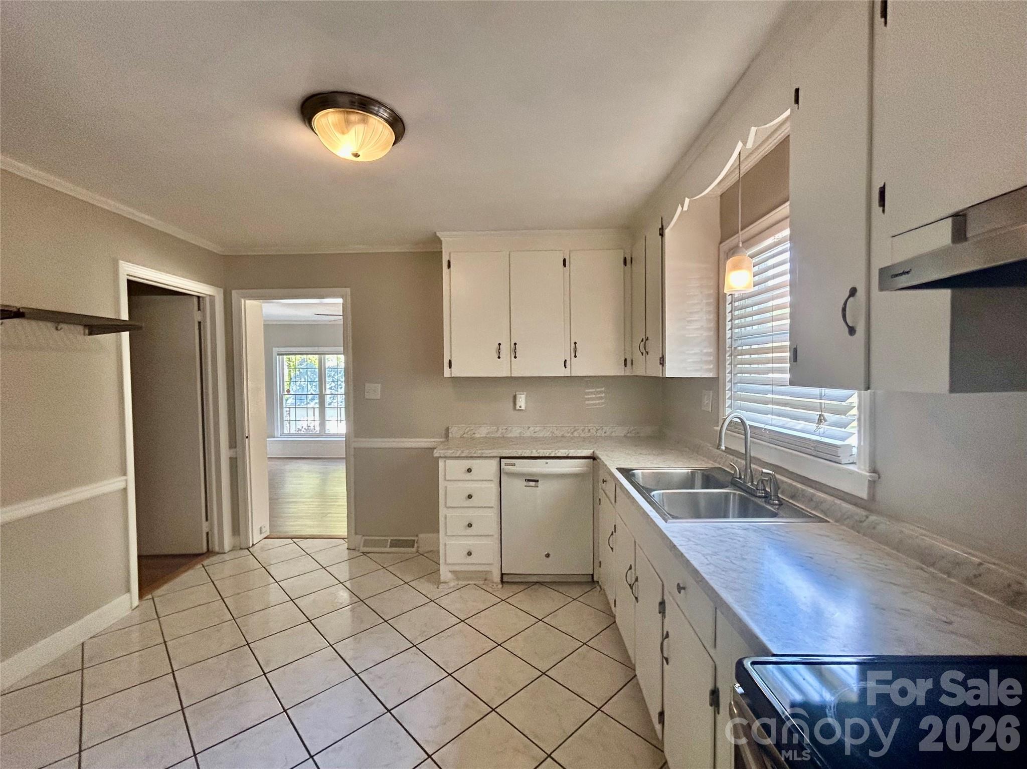 2255 Falmouth Road — Charlotte