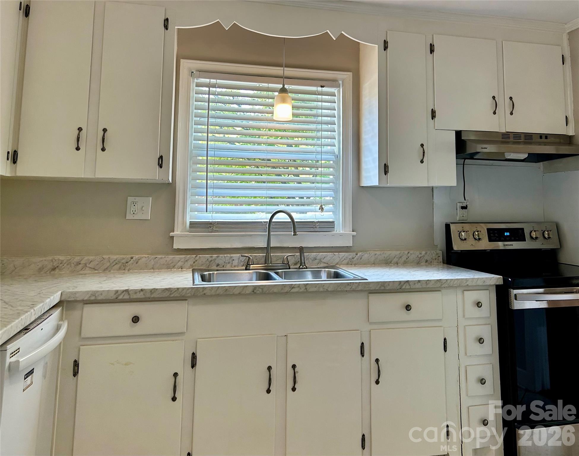 2255 Falmouth Road — Charlotte