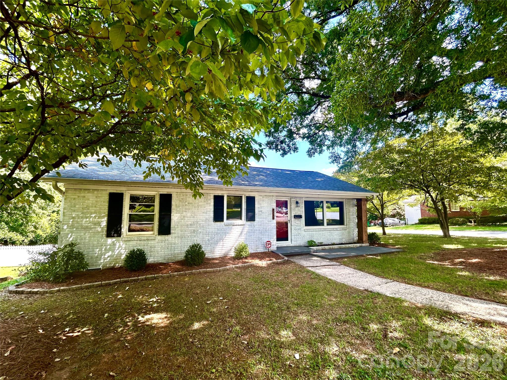 2255 Falmouth Road — Charlotte