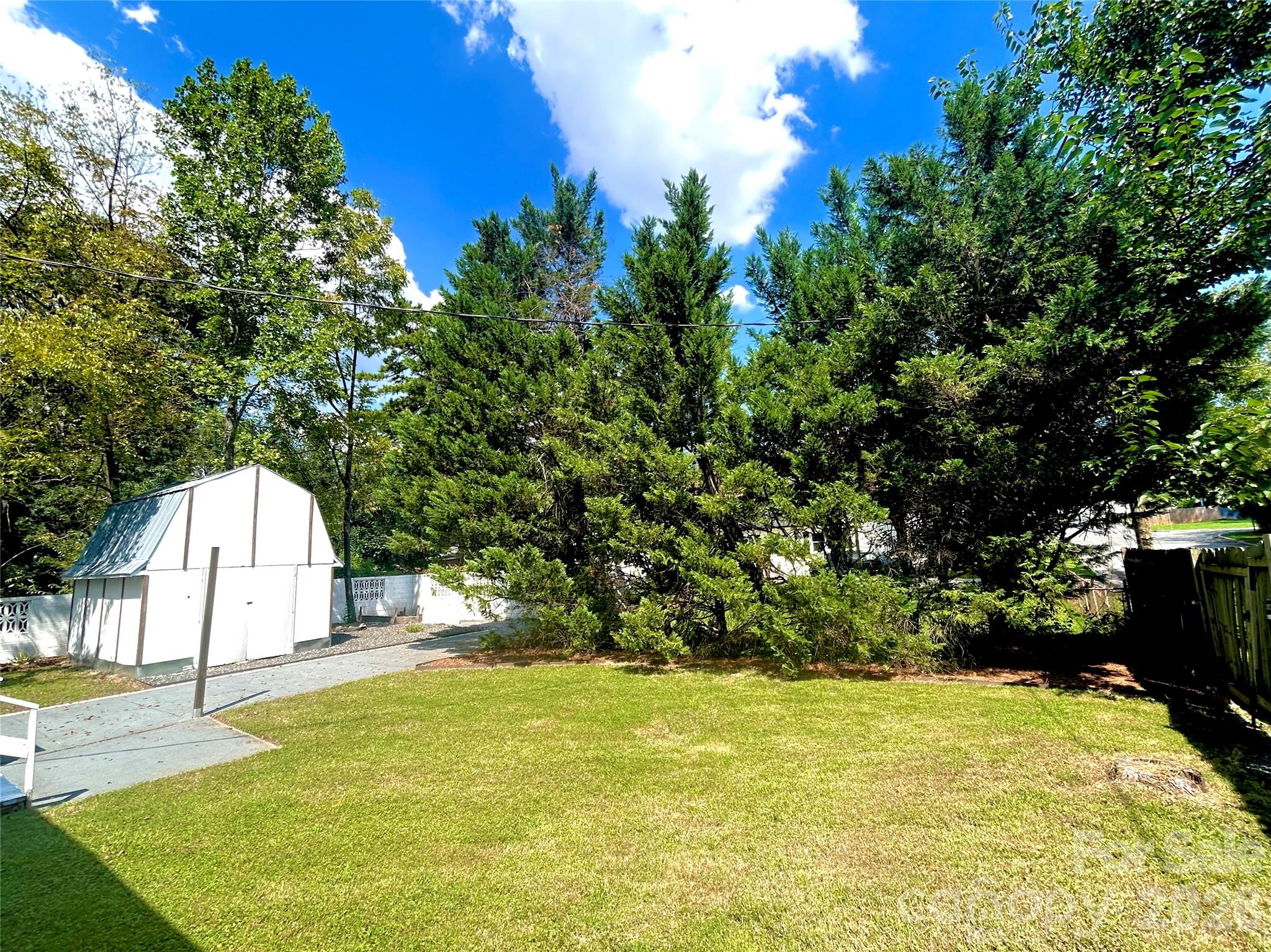 2255 Falmouth Road — Charlotte