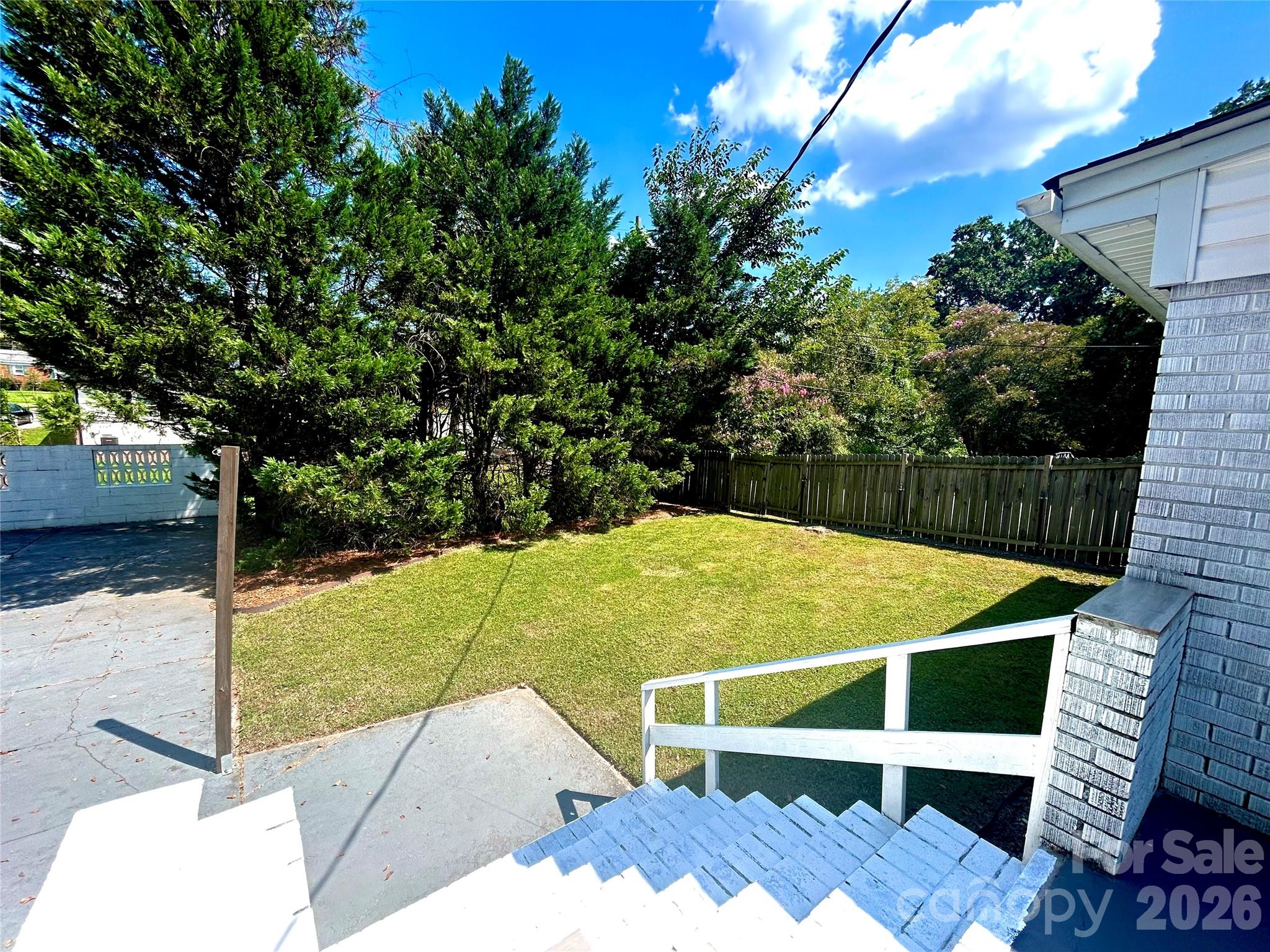 2255 Falmouth Road — Charlotte