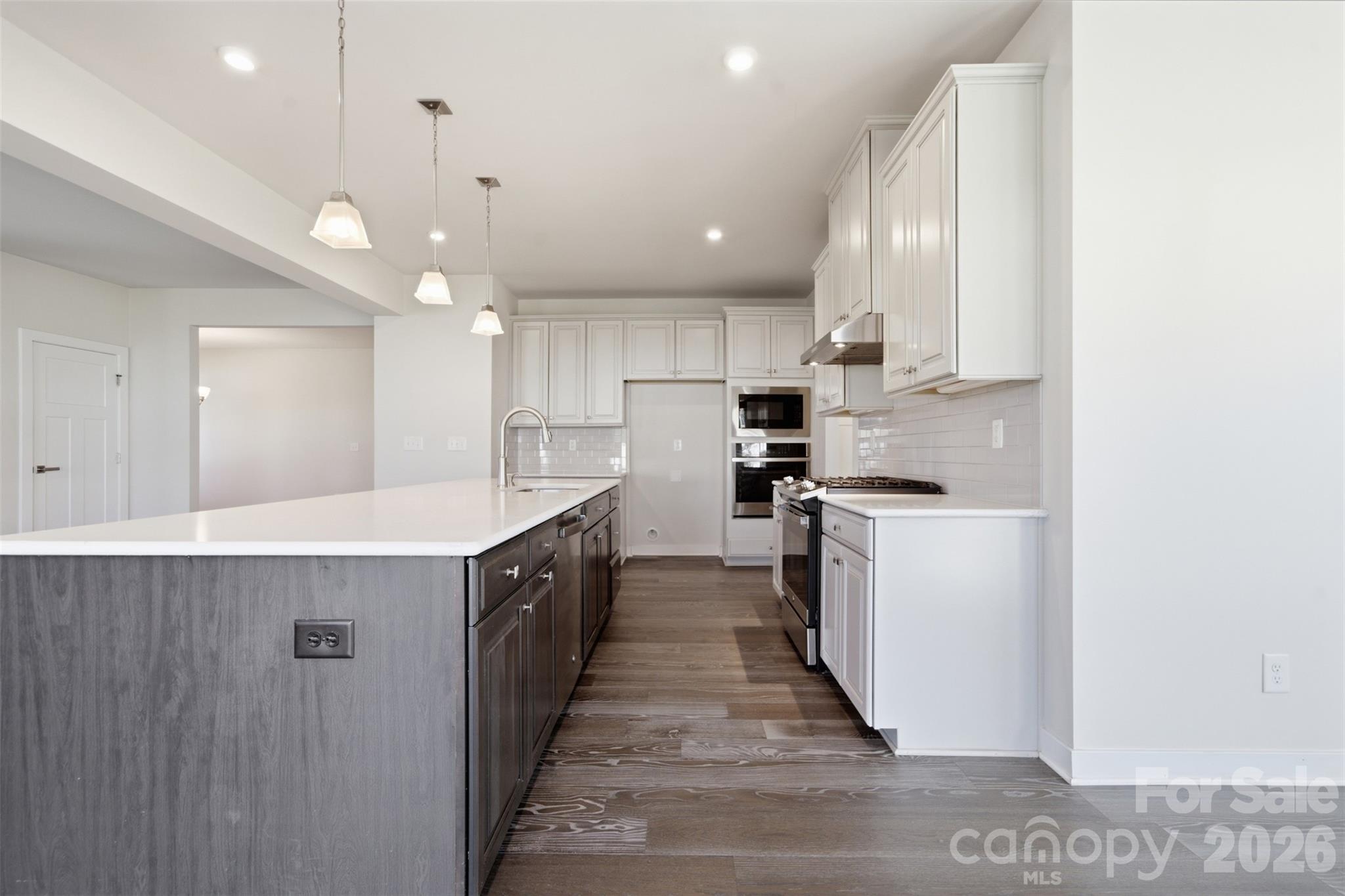 11124 Vanguard Parkway — Huntersville