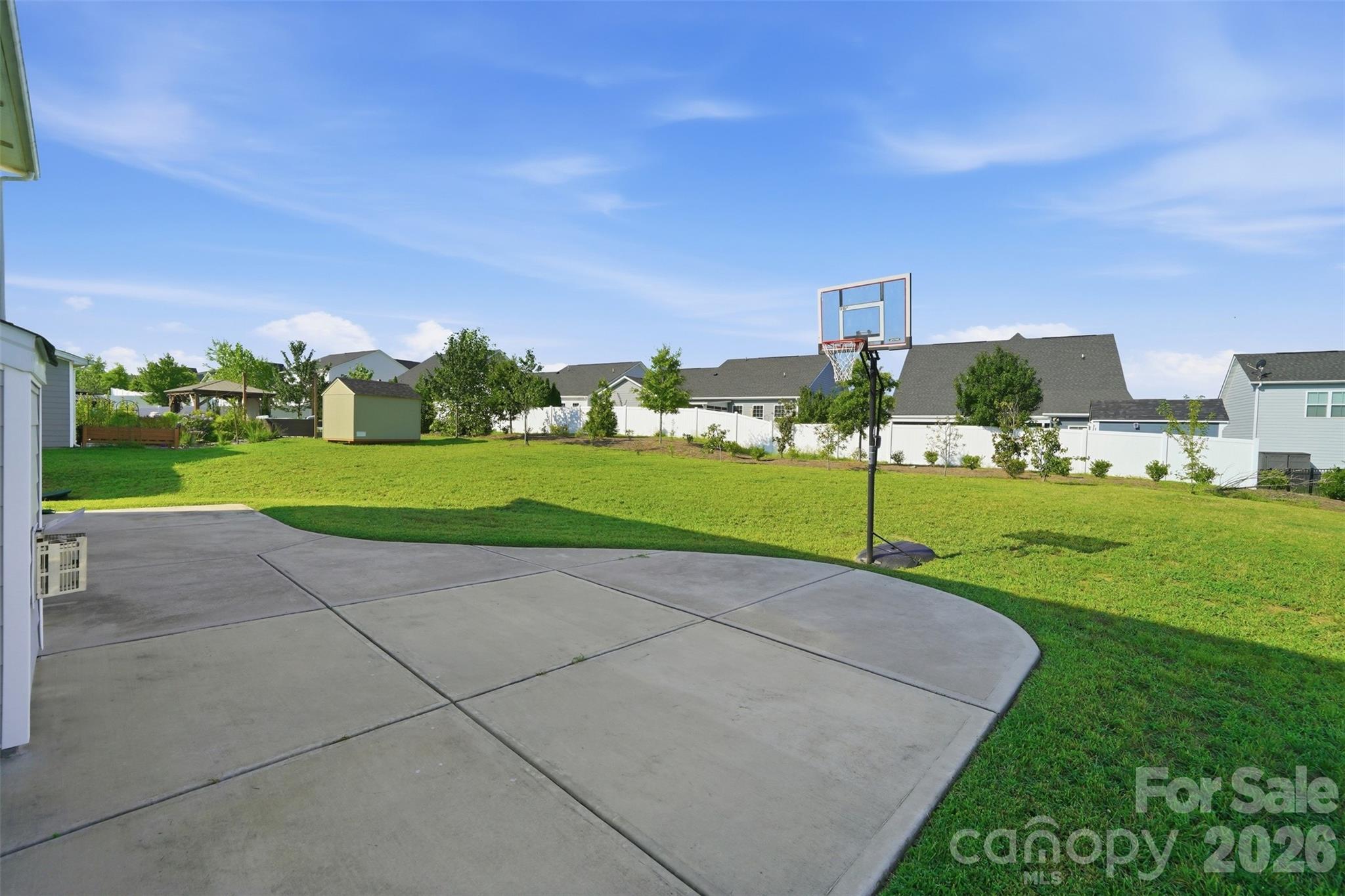 11124 Vanguard Parkway — Huntersville