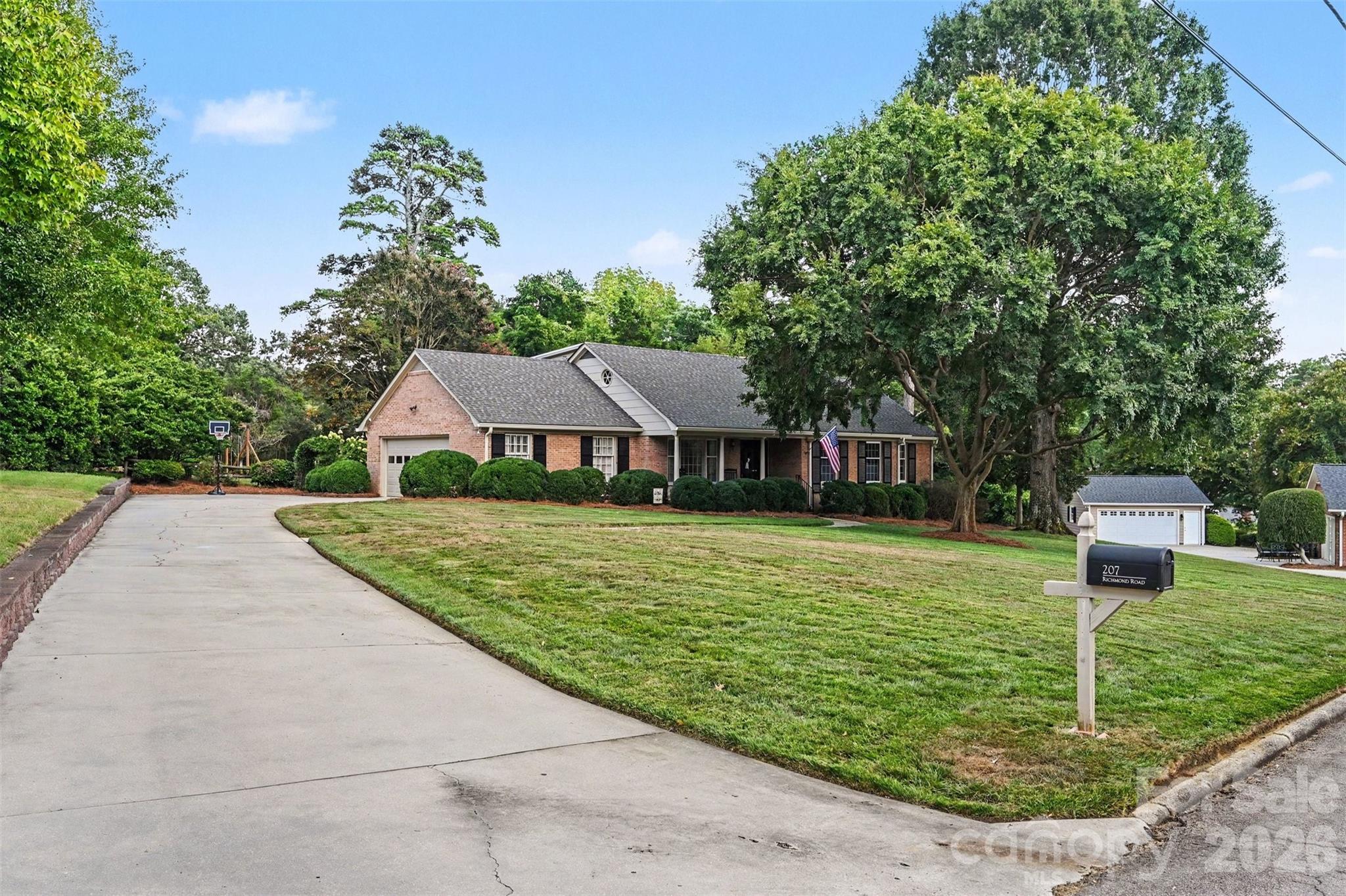 207 Richmond Road — Salisbury