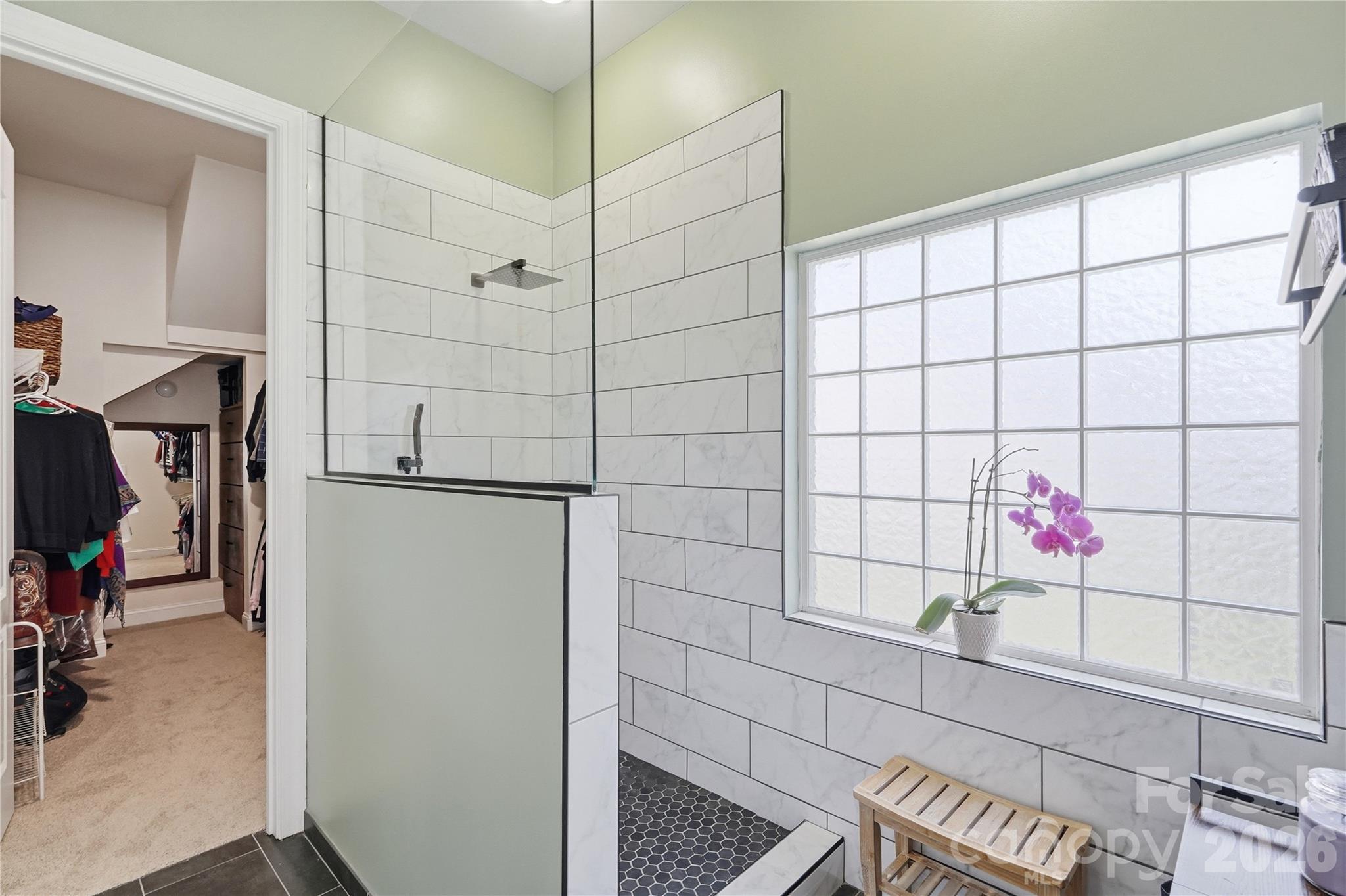 3559 Valiant Avenue SW — Concord