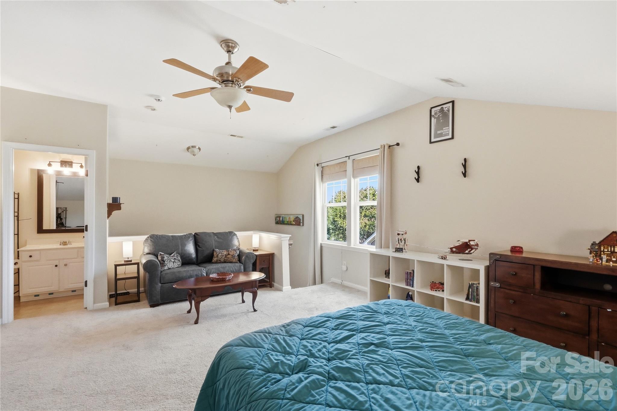 3559 Valiant Avenue SW — Concord