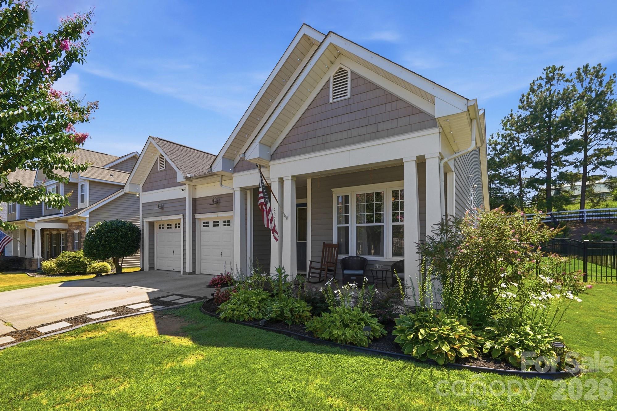 3559 Valiant Avenue SW — Concord