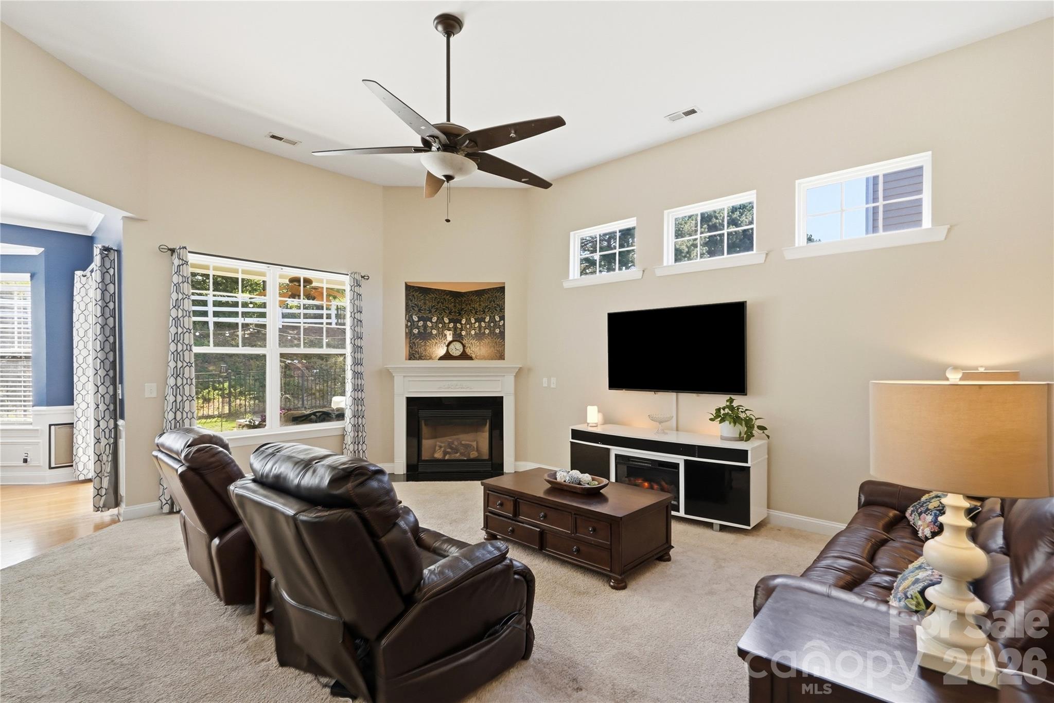 3559 Valiant Avenue SW — Concord