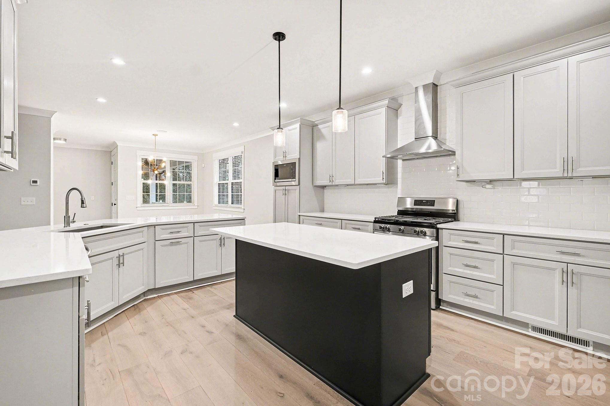 2305 Sanders Avenue — Charlotte