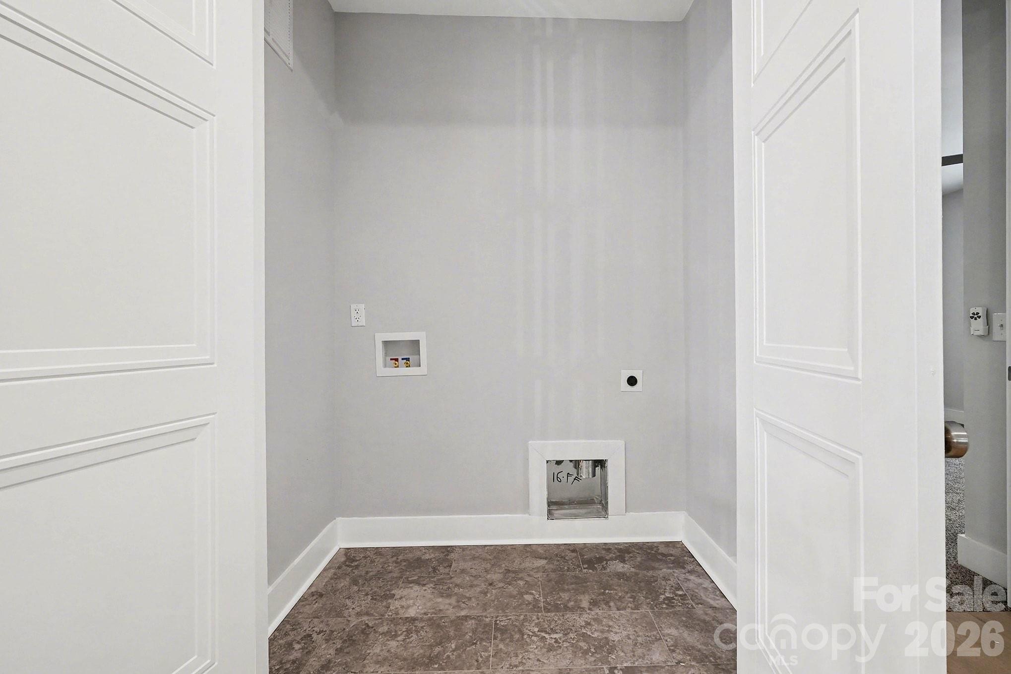 2305 Sanders Avenue — Charlotte