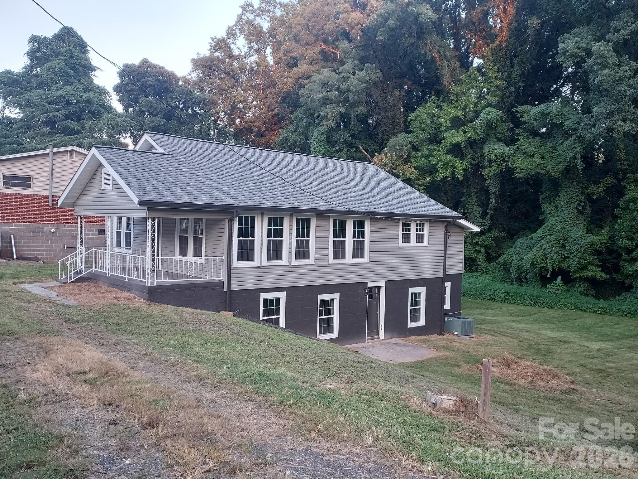 2115 Newton Drive — Statesville