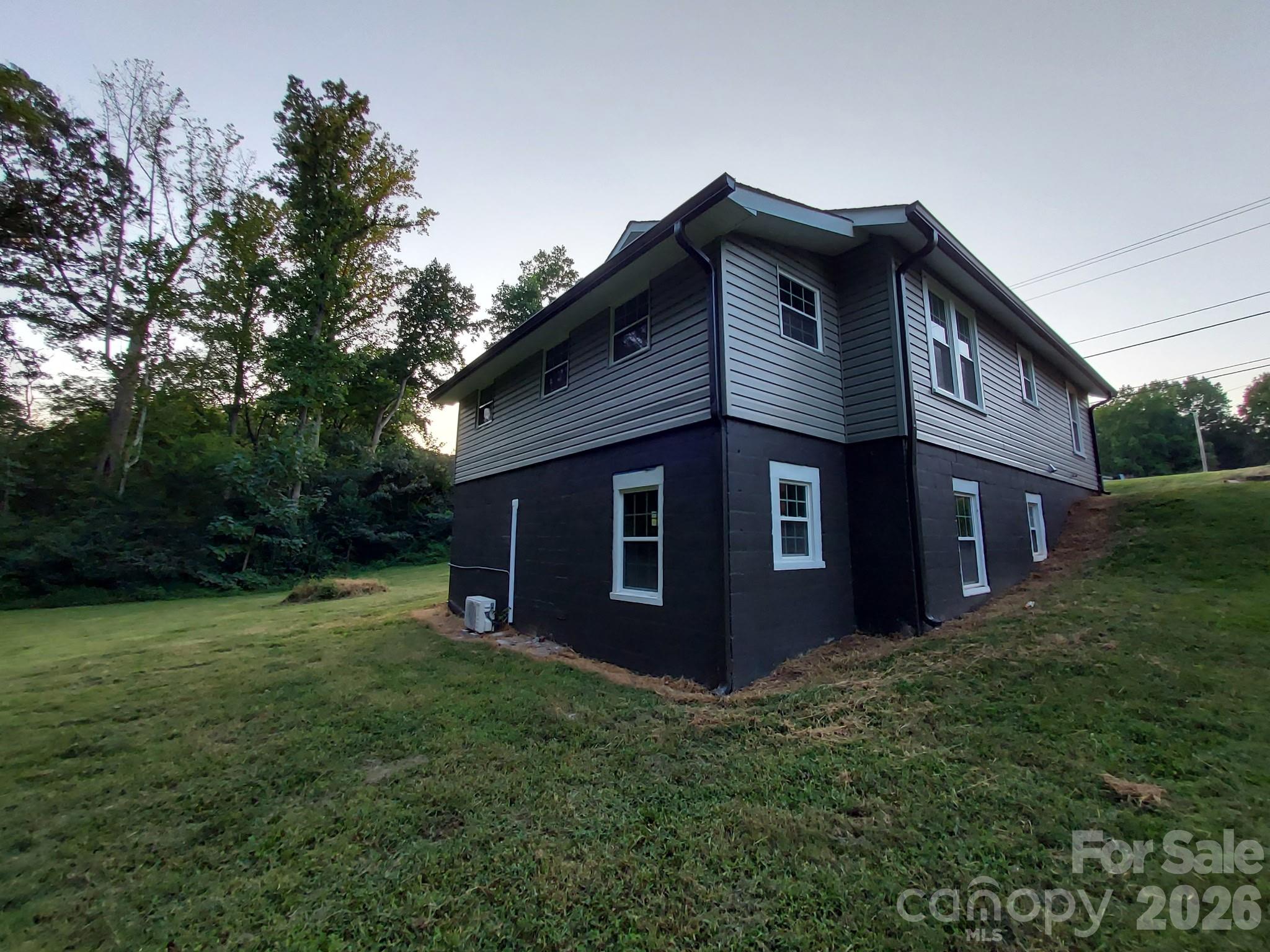2115 Newton Drive — Statesville