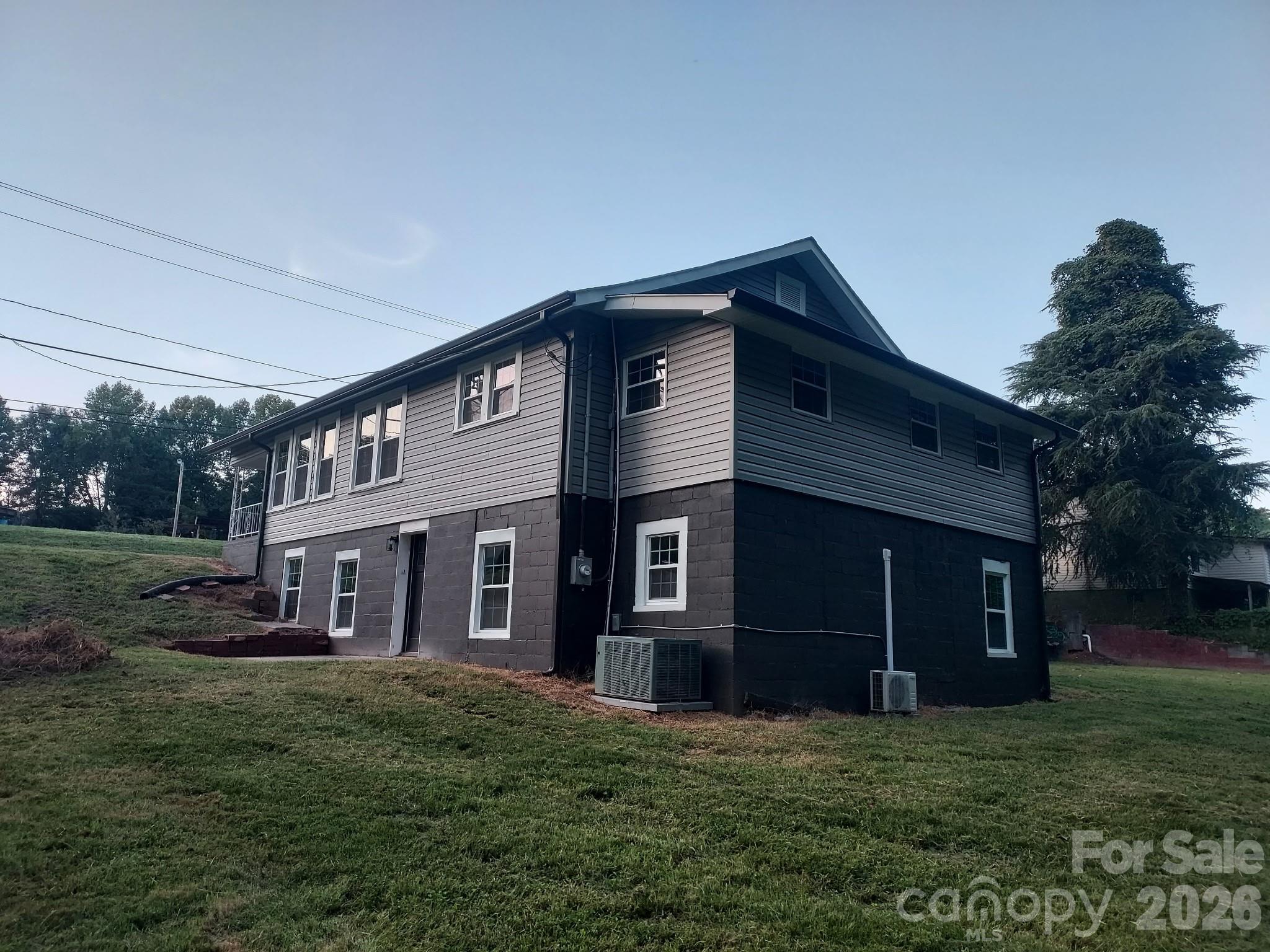 2115 Newton Drive — Statesville