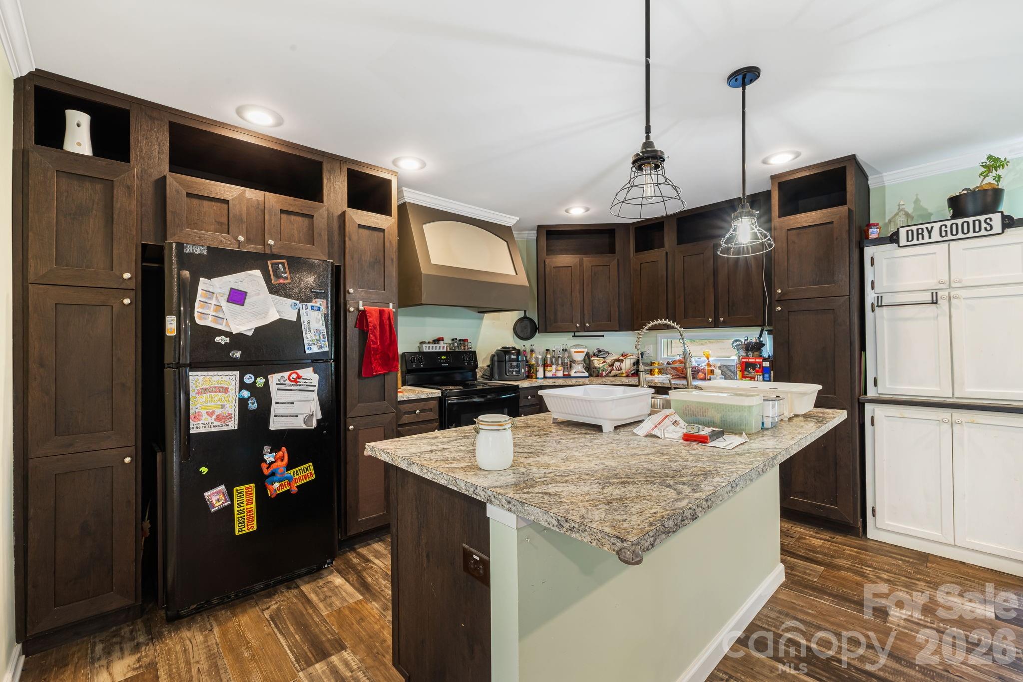 36 Woodrat Drive — Burnsville