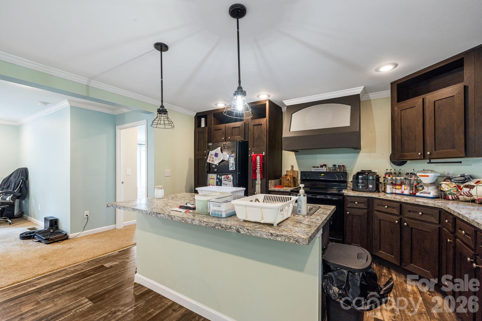 36 Woodrat Drive — Burnsville