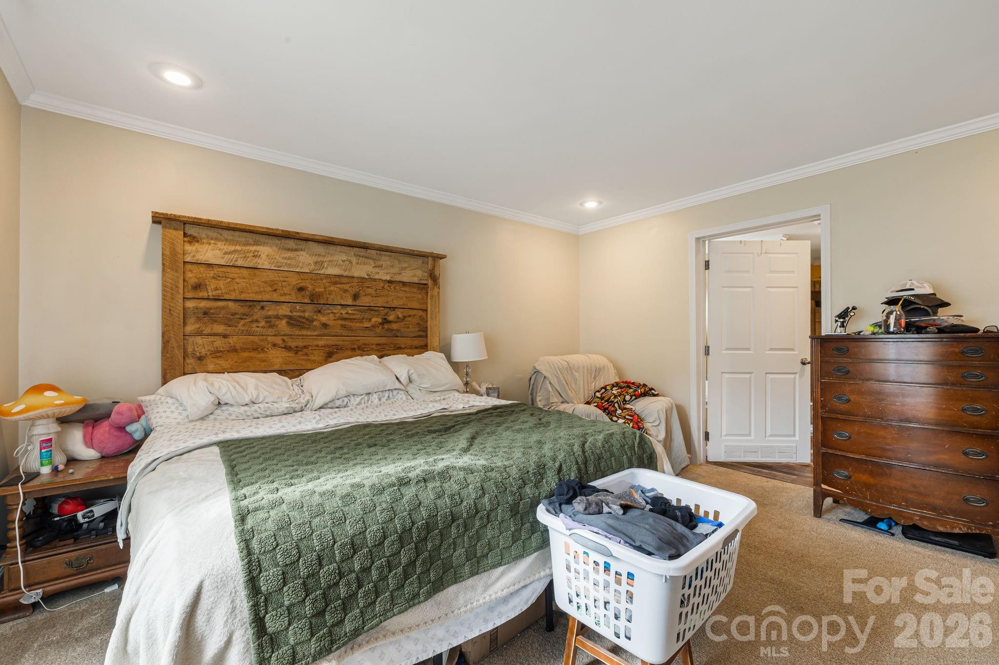 36 Woodrat Drive — Burnsville