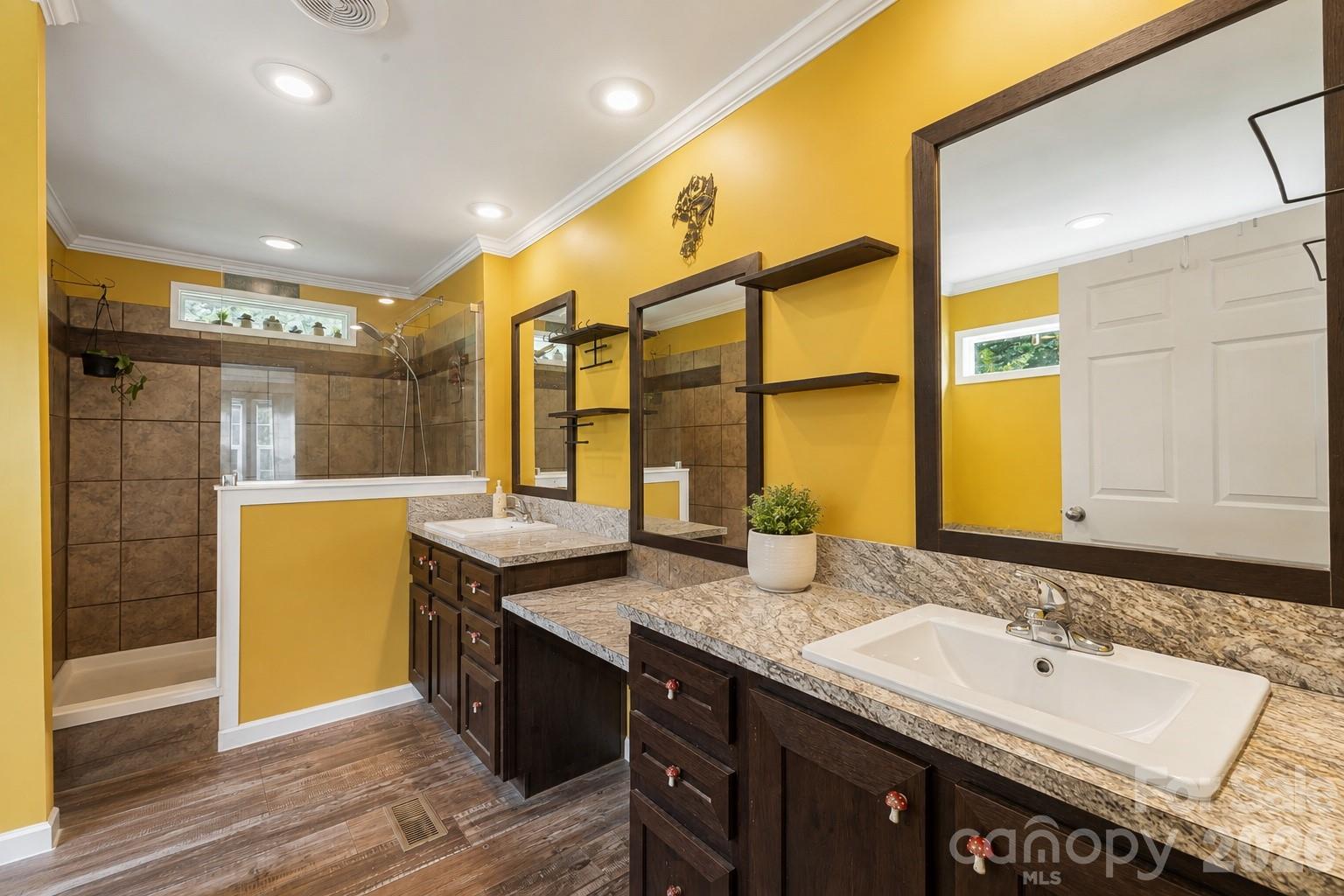 36 Woodrat Drive — Burnsville