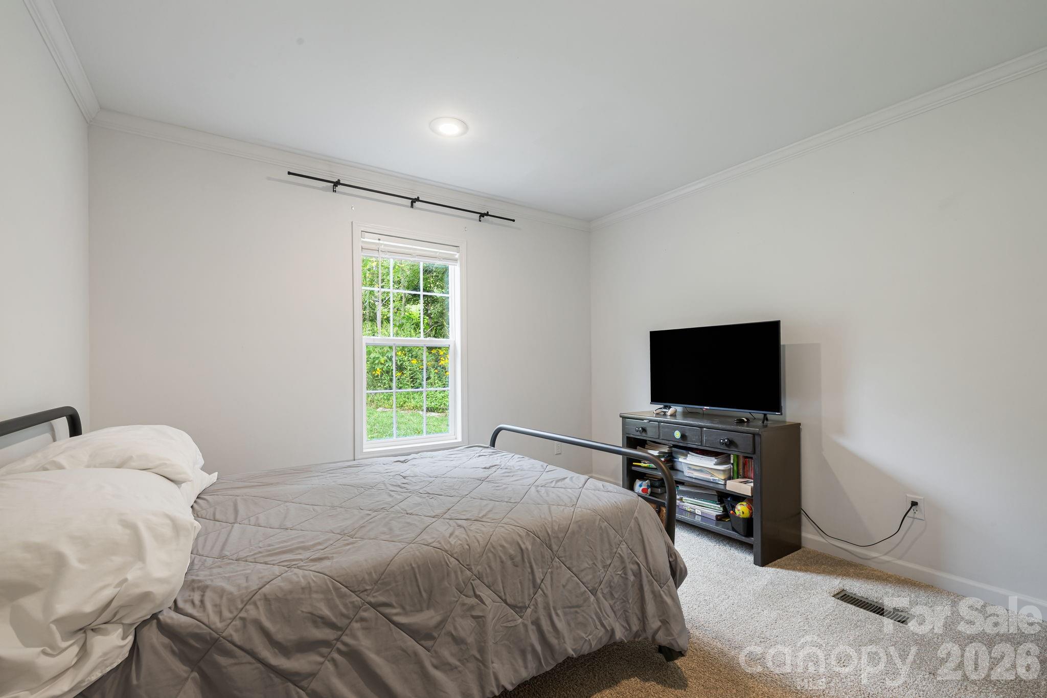 36 Woodrat Drive — Burnsville