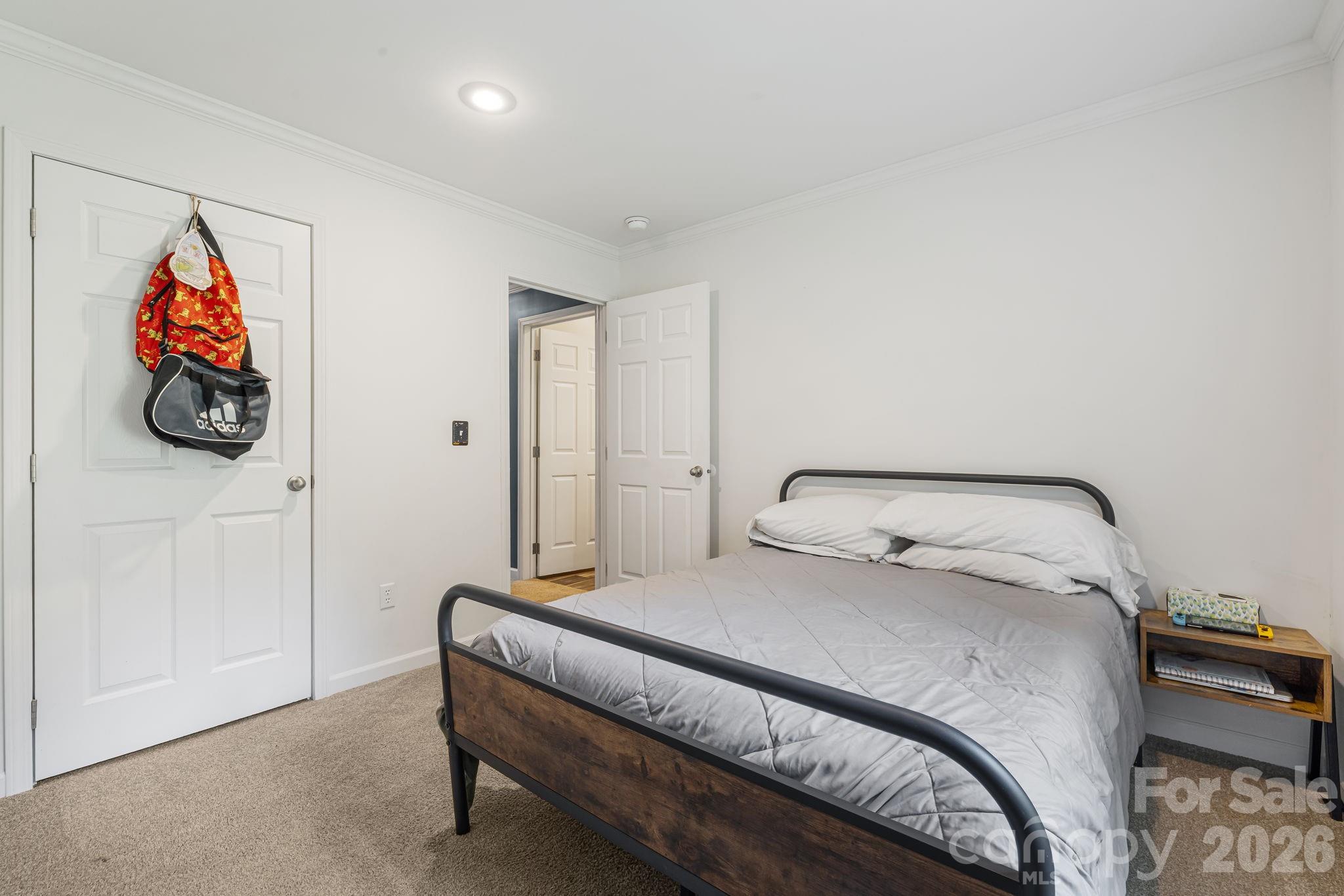 36 Woodrat Drive — Burnsville