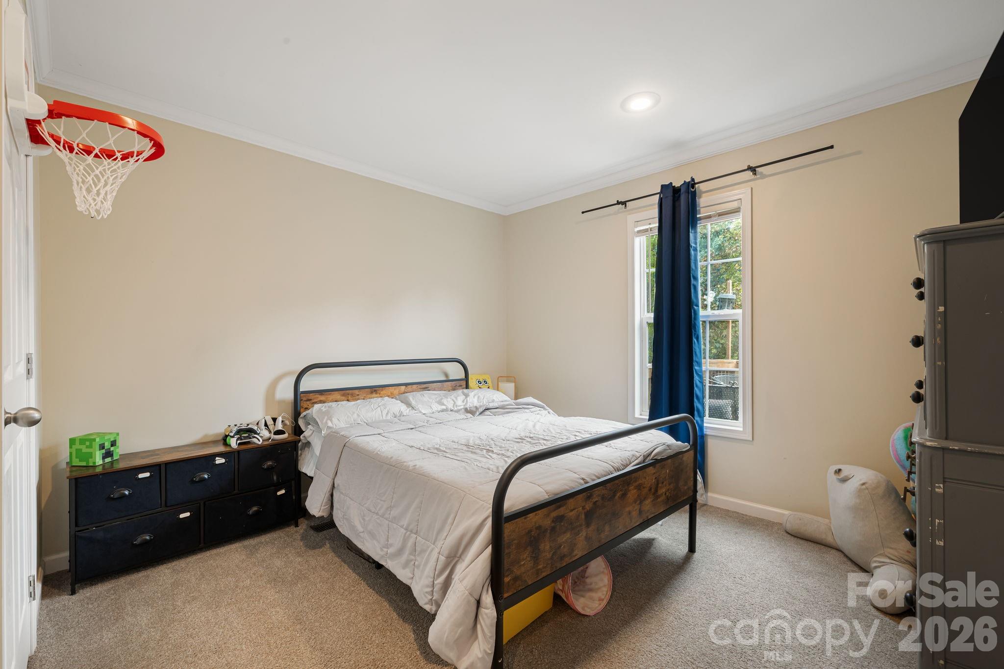 36 Woodrat Drive — Burnsville