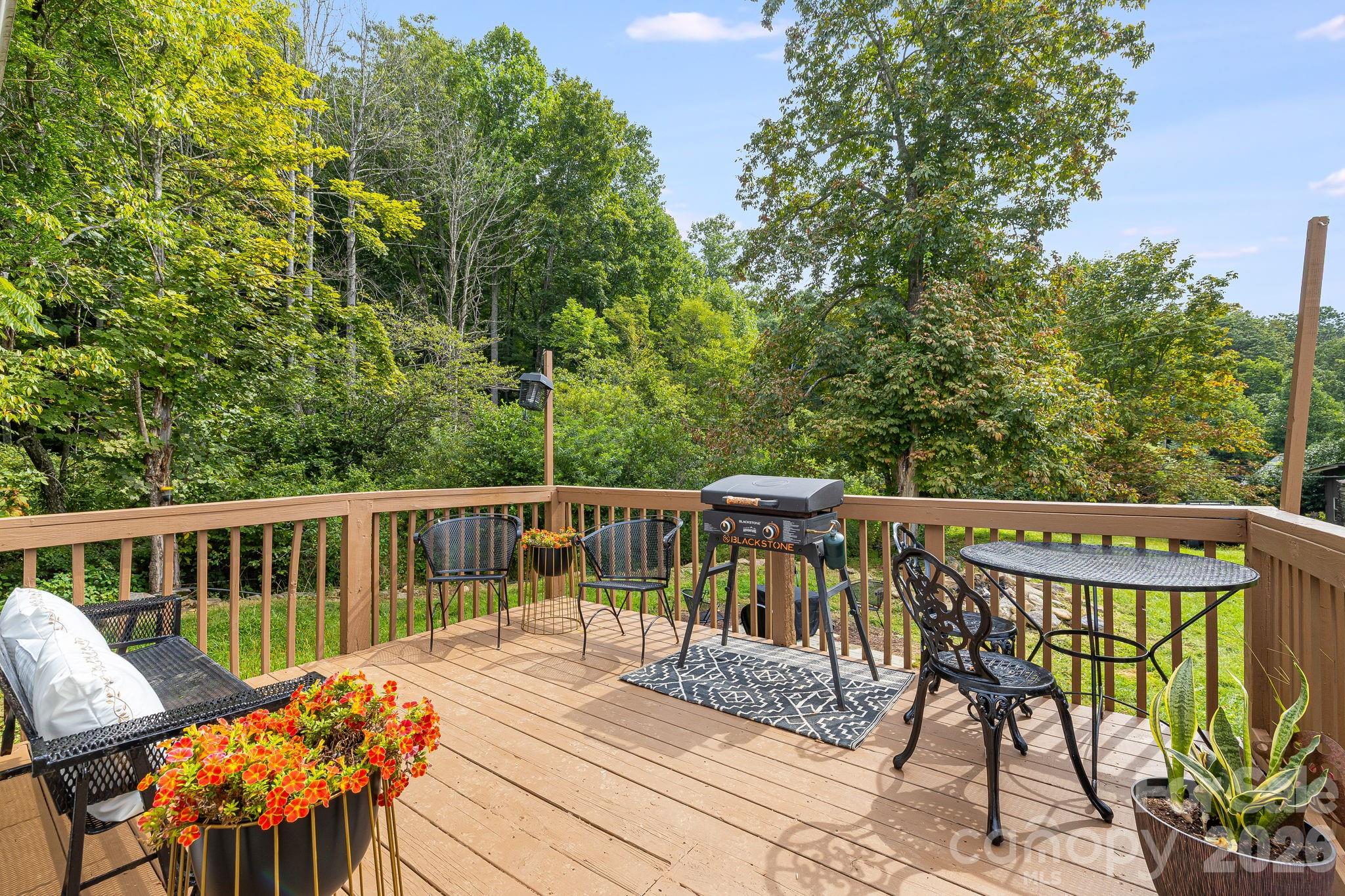 36 Woodrat Drive — Burnsville