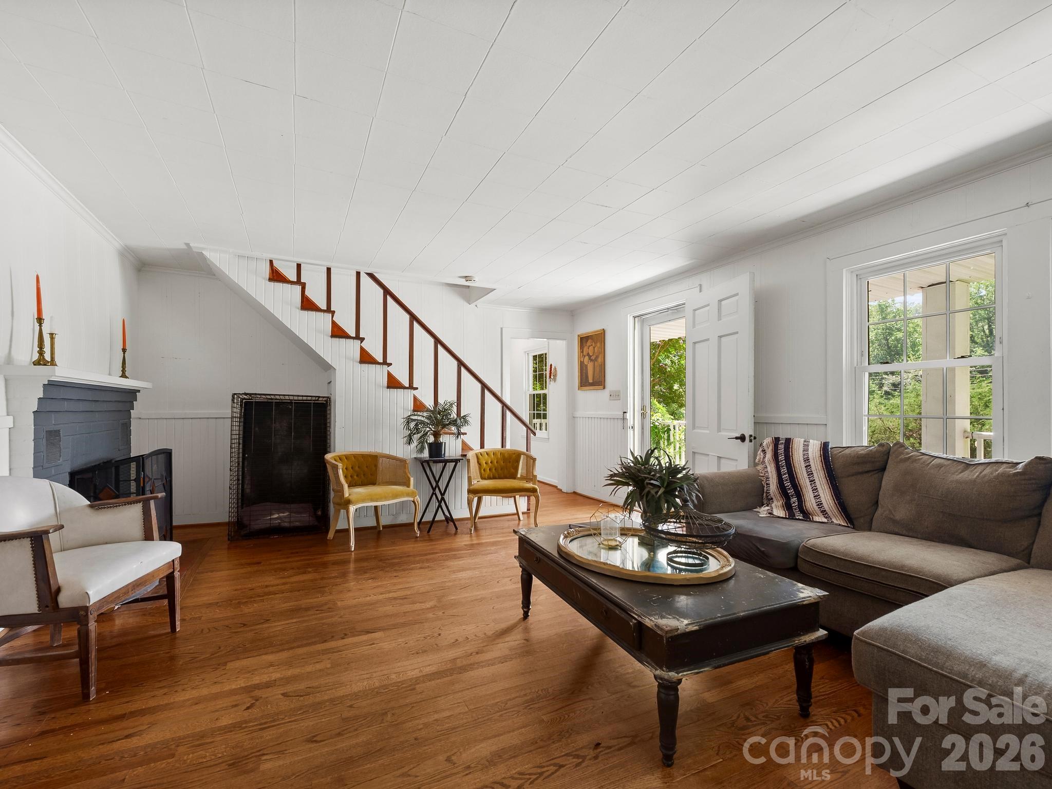 689 S Trade Street — Tryon