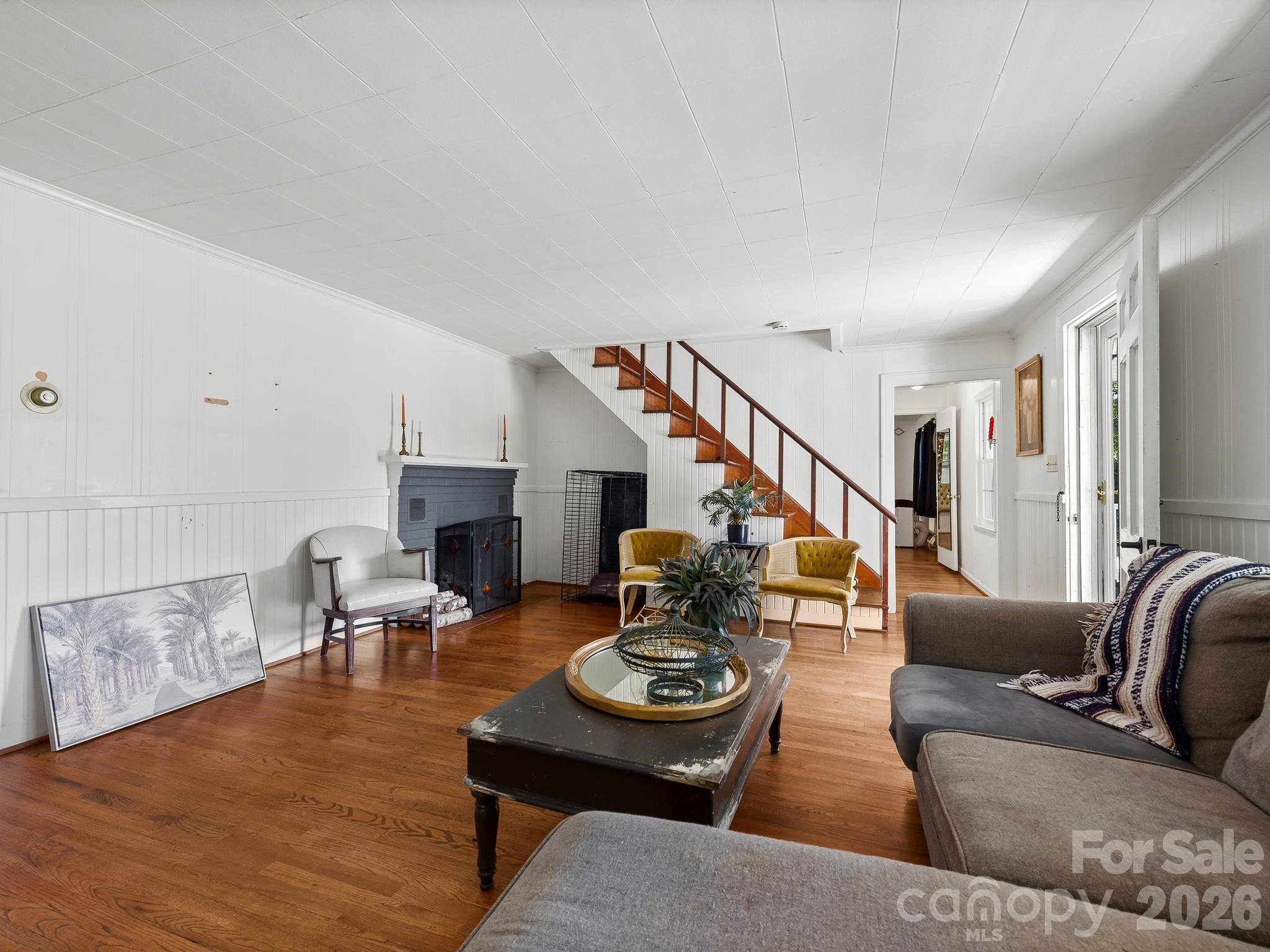 689 S Trade Street — Tryon