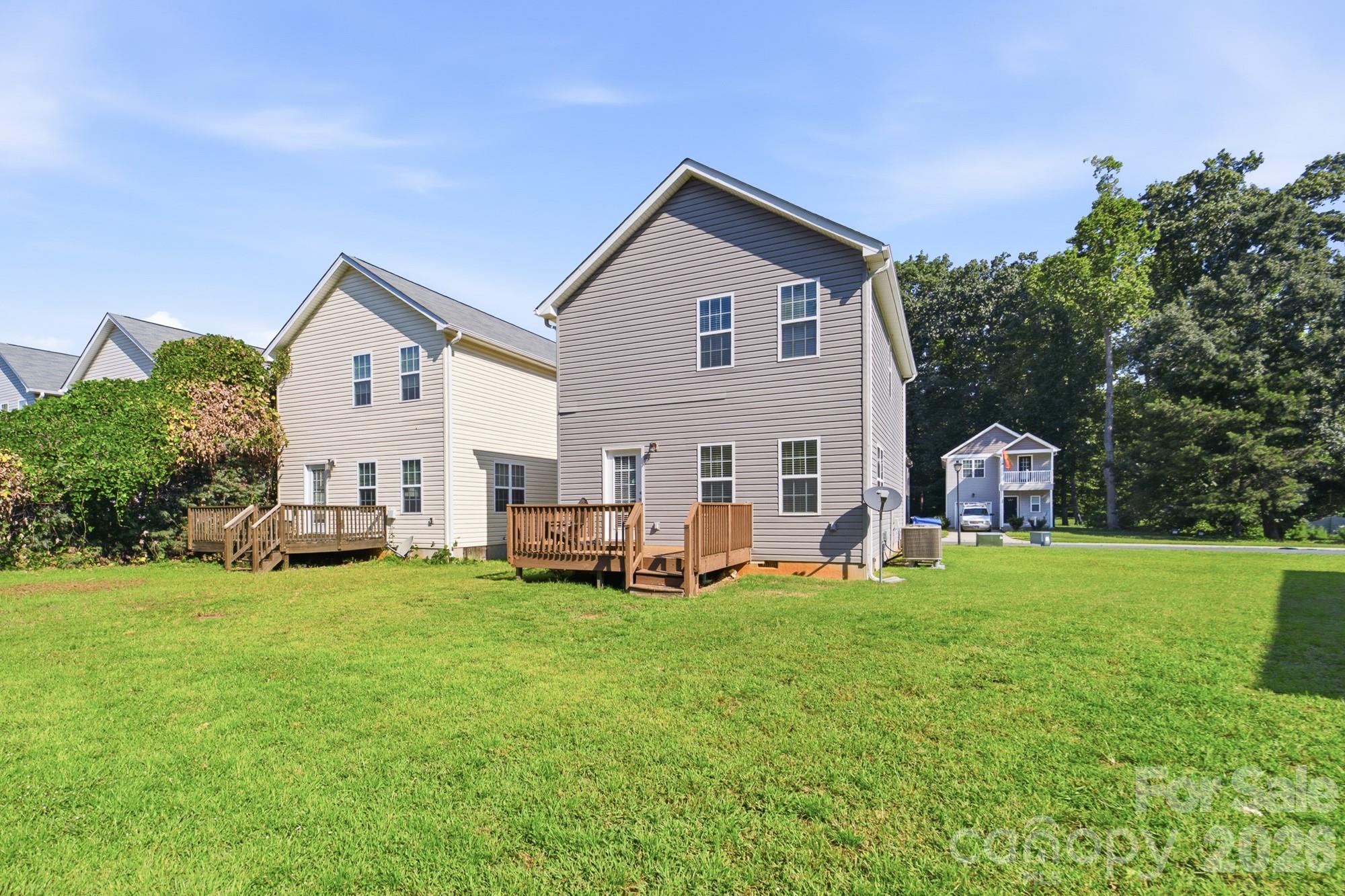 110 Lookout Point Place — Mooresville