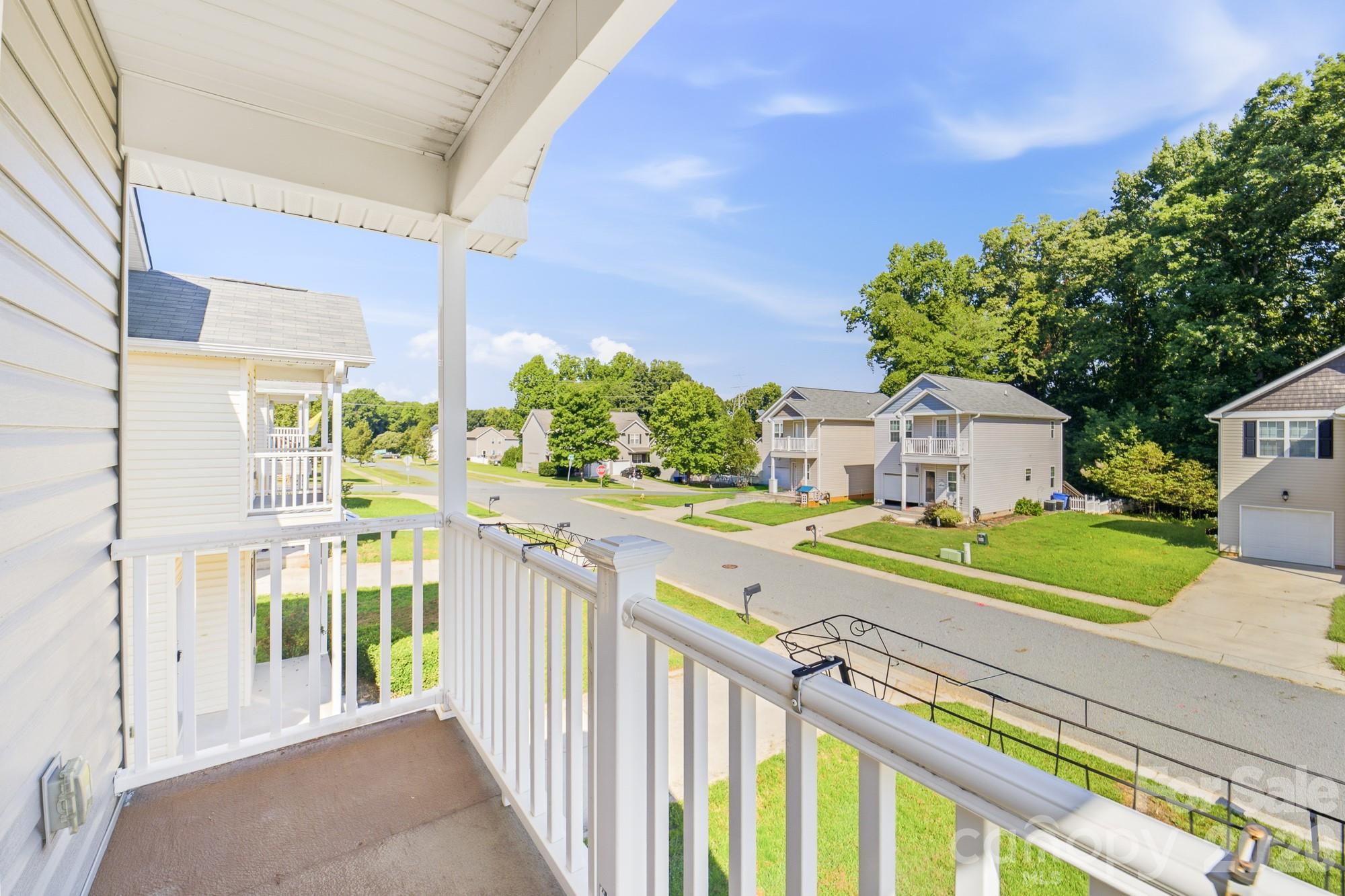 110 Lookout Point Place — Mooresville