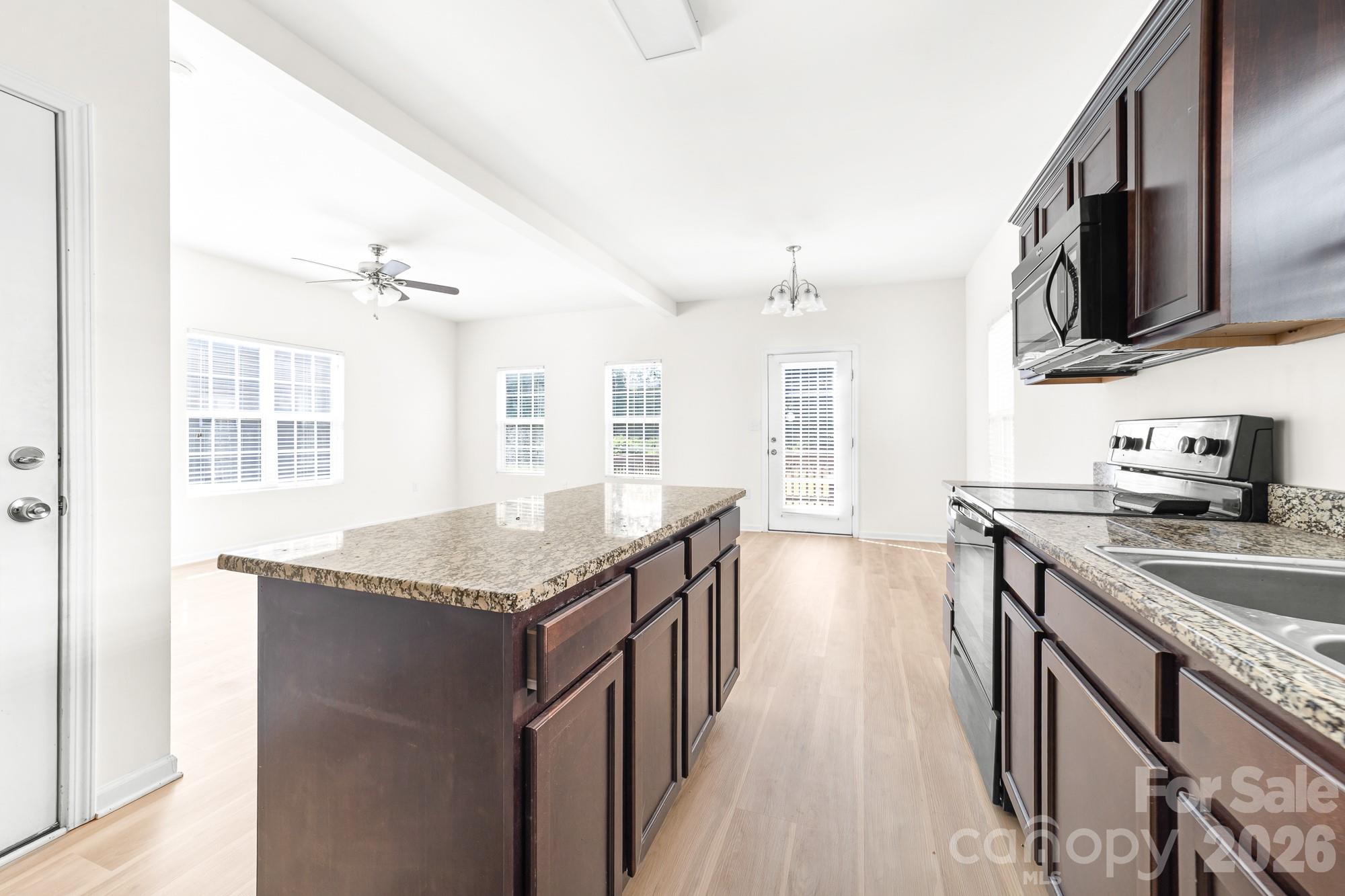 110 Lookout Point Place — Mooresville