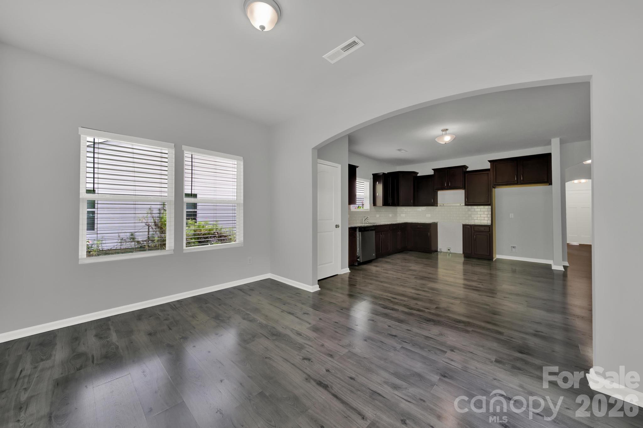 5121 Saddleback Drive — Mount Holly