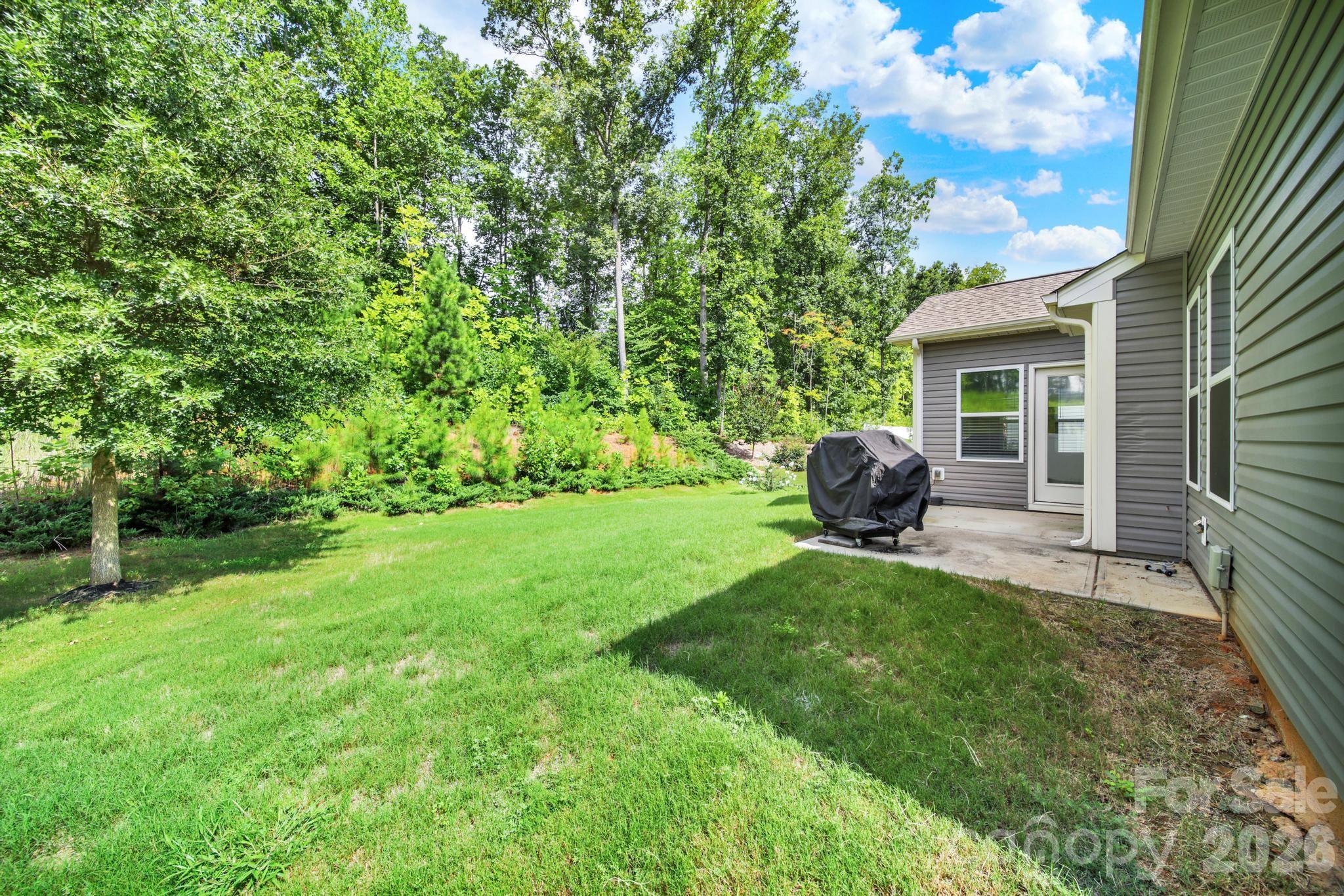 5121 Saddleback Drive — Mount Holly