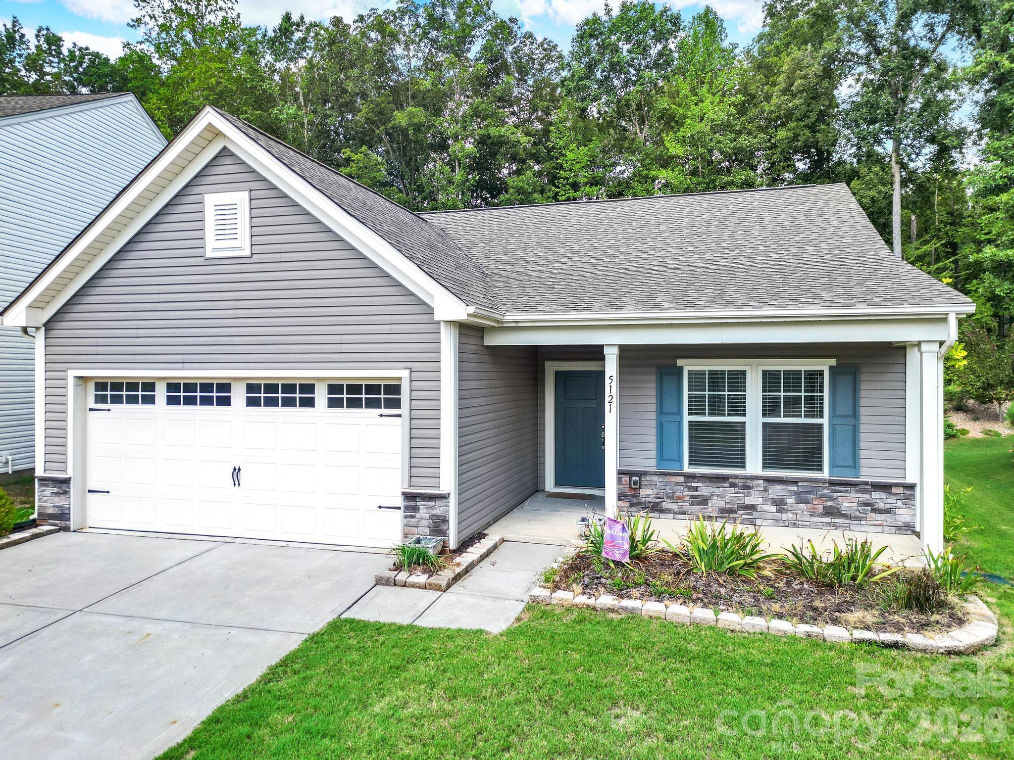 5121 Saddleback Drive — Mount Holly